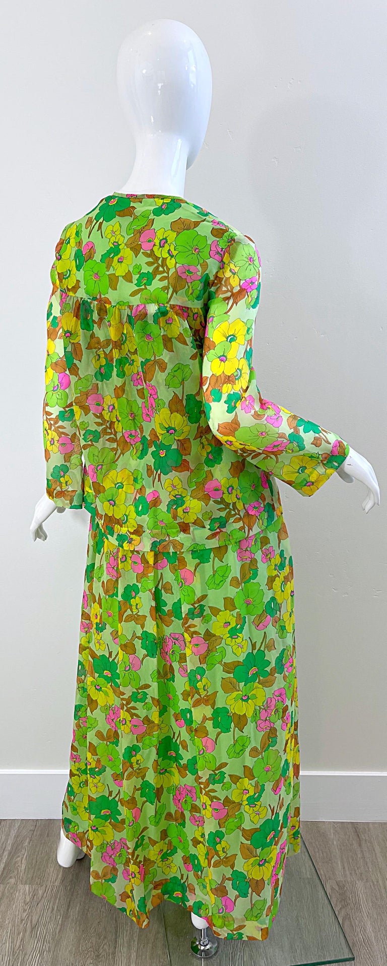 1970s Teal Traina Neon Green Silk Chiffon Vintage Maxi Dress and Shirt Jacket  For Sale 2
