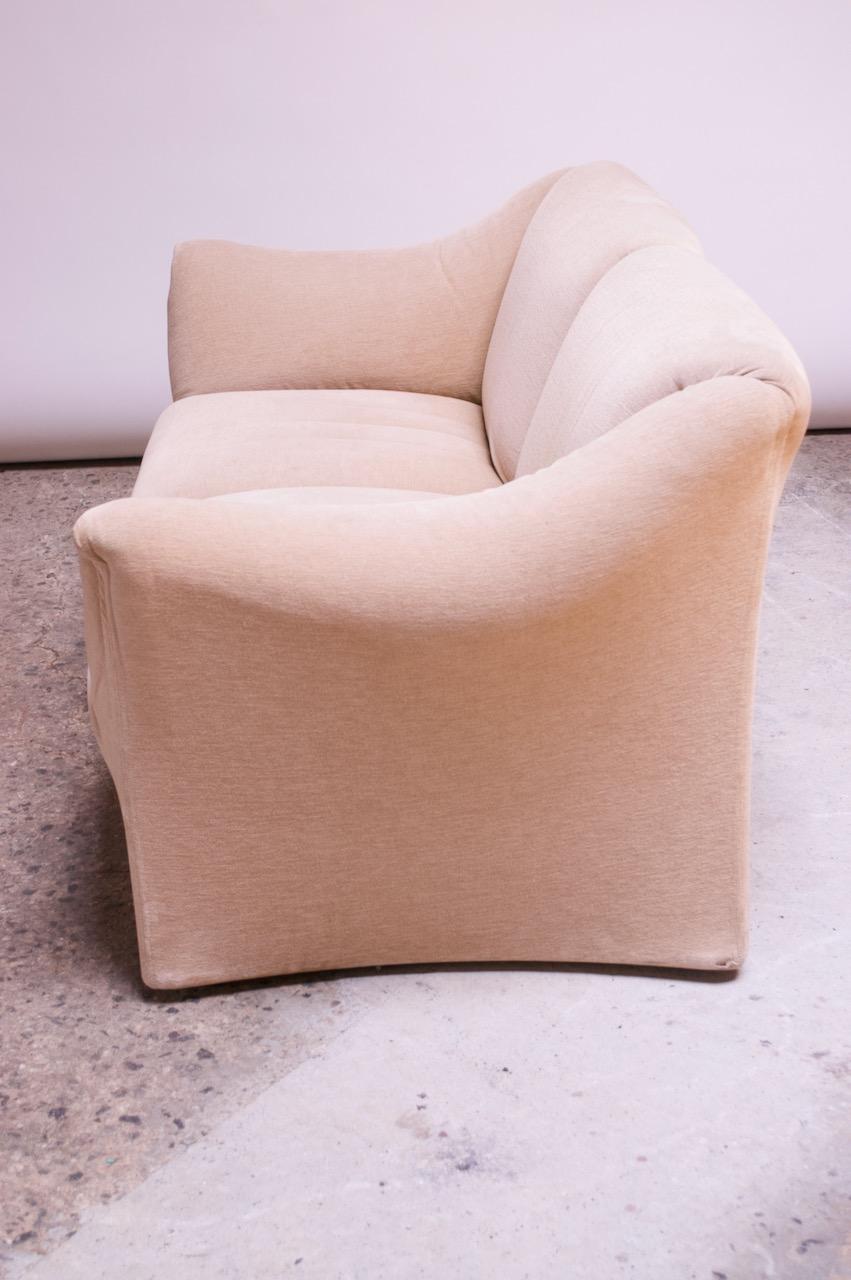 1970s Tentazione Loveseat Two-Seat Sofa by Mario Bellini for Cassina In Good Condition In Brooklyn, NY