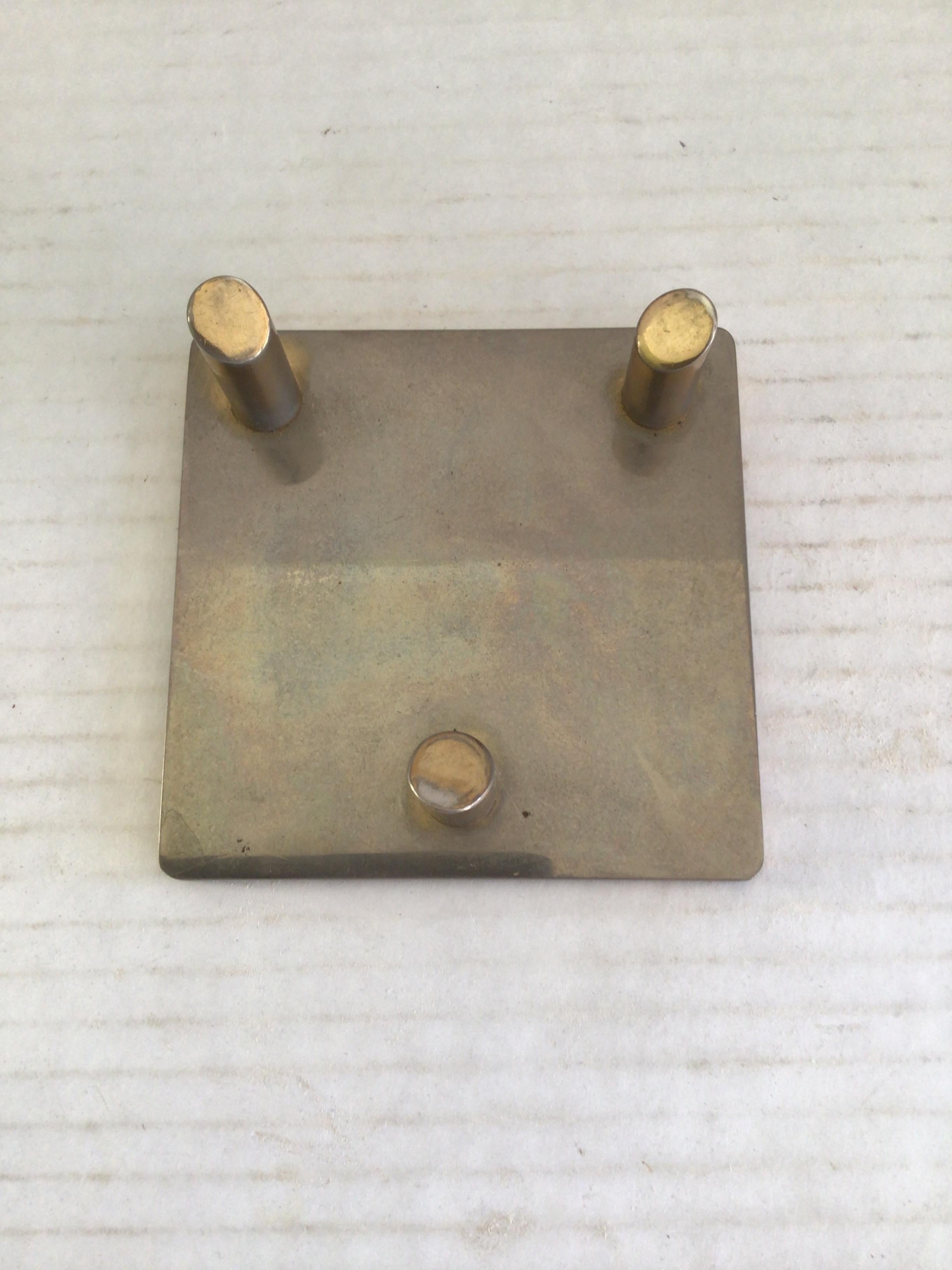 Sfera di pietra tessellata degli anni '70 su base di alluminio massiccio in vendita 1