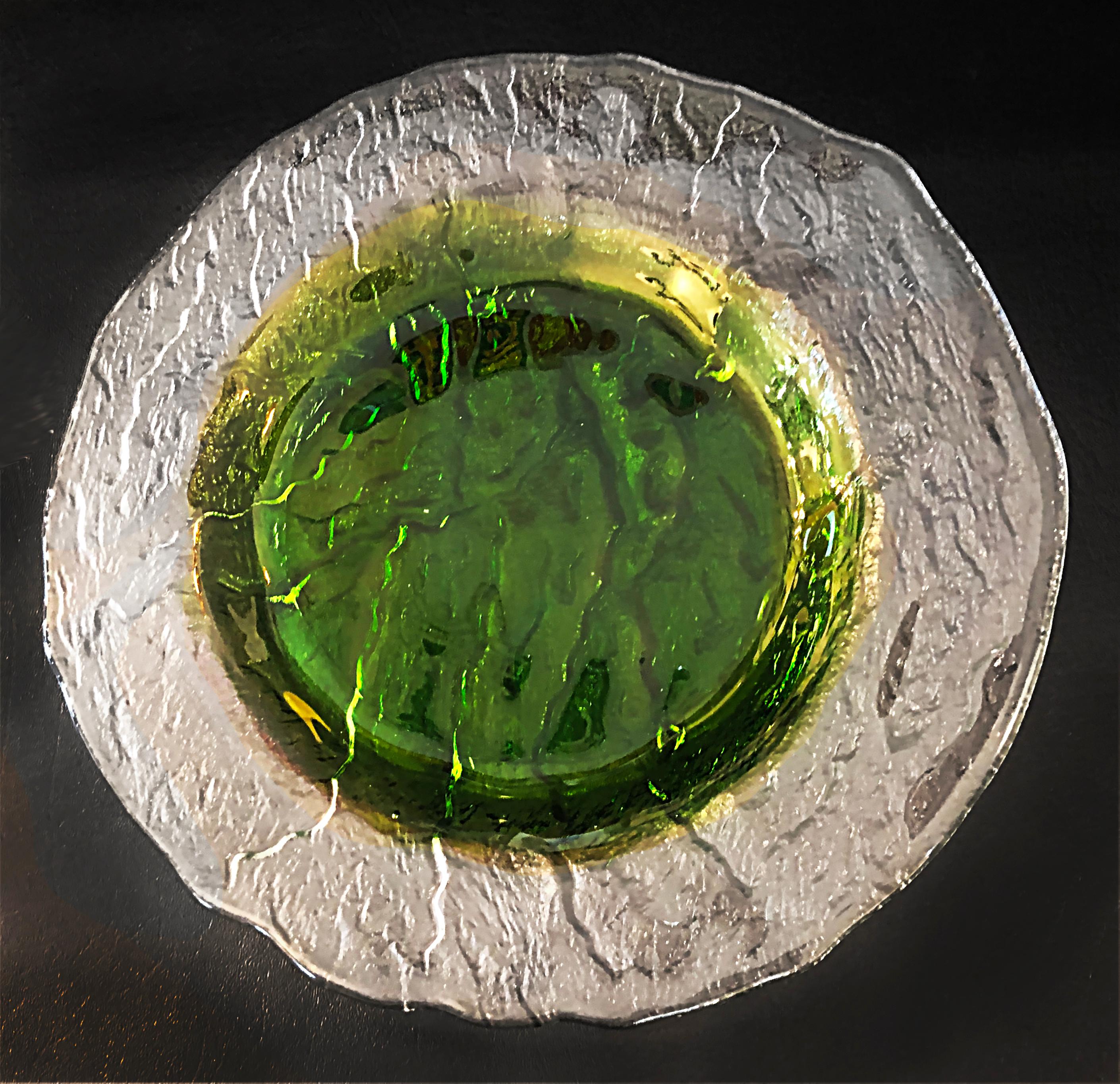 1970s textured glass Pertti Santalahti Humppila Kivi Plates, Set of 12

Offered for sale is a set of twelve (12) ice-like textured glass 