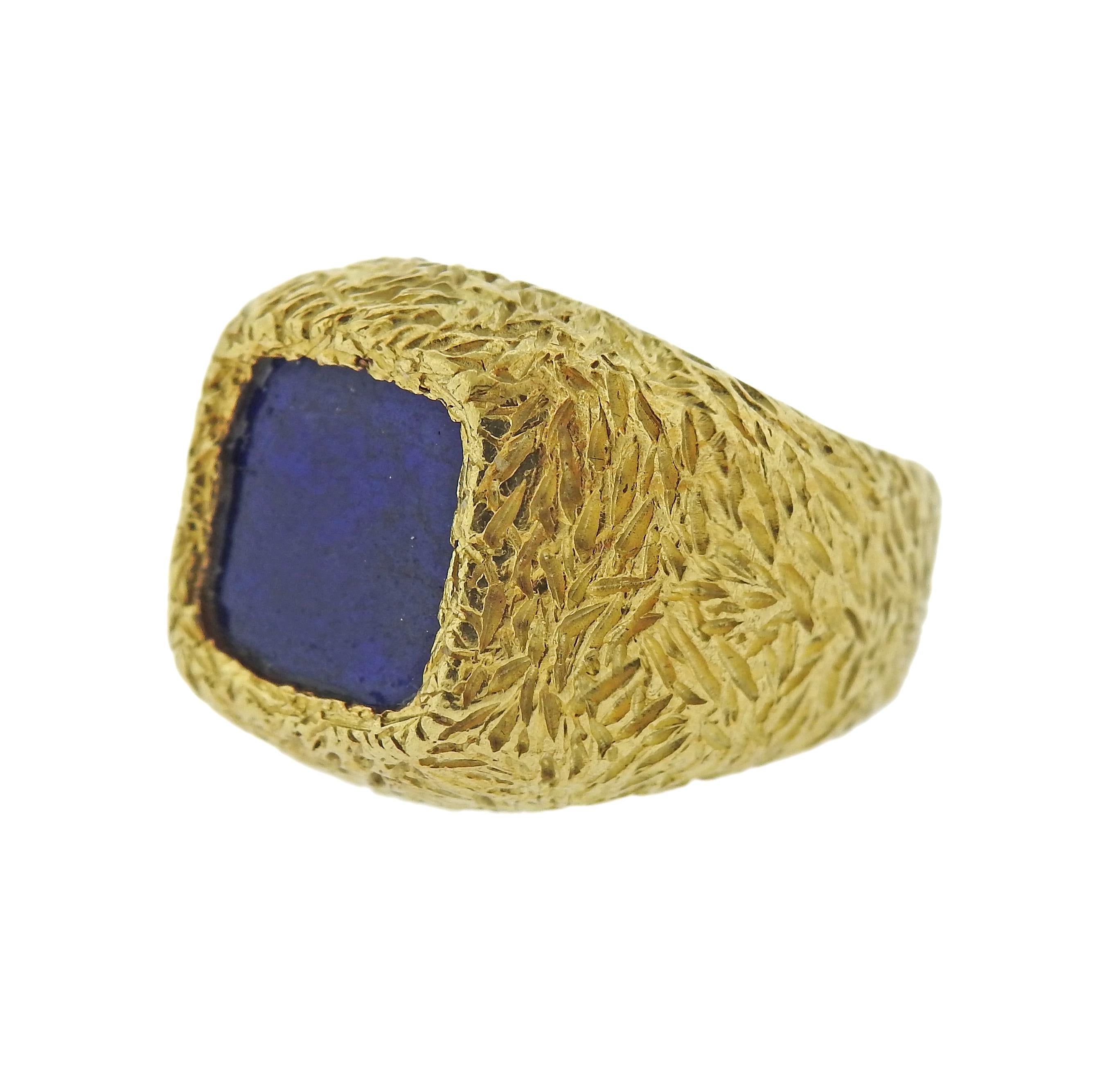 1970s vintage, 18k textured finish gold ring, with lapis lazuli. Ring size - 7.5, ring top - 18mm wide. Weight - 19.8 grams.