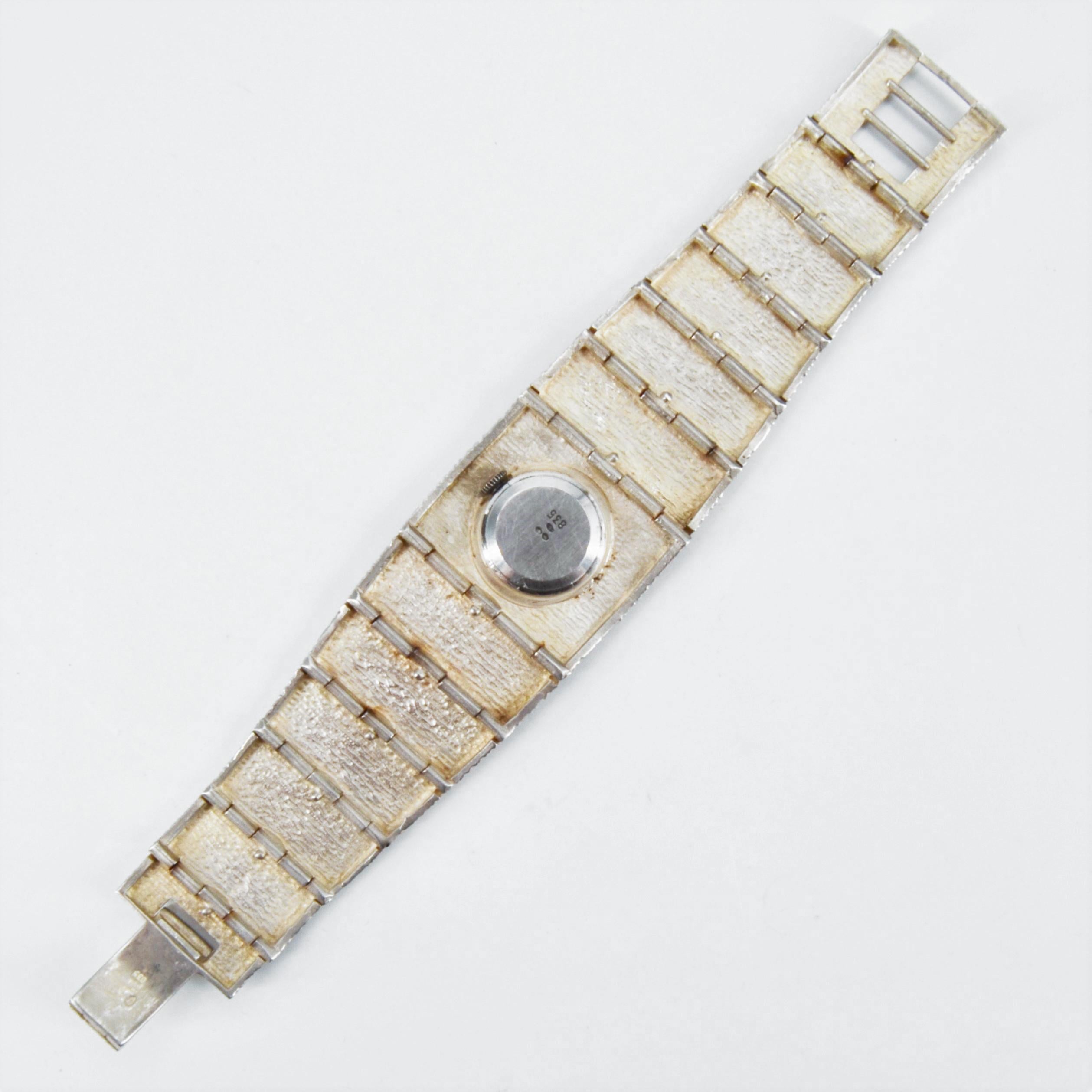 1970s Textured Silver Large Lady's Watch For Sale 3