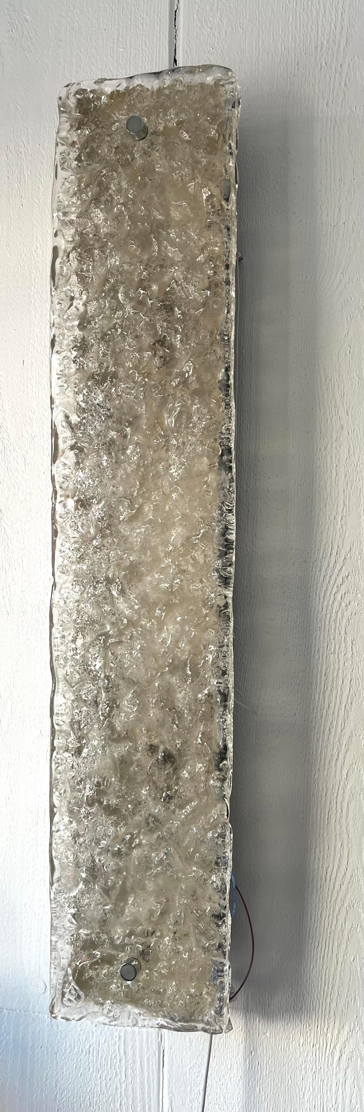 Aplique de cristal y metal lacado de los años 70 al estilo de Serge Mouille en venta 1
