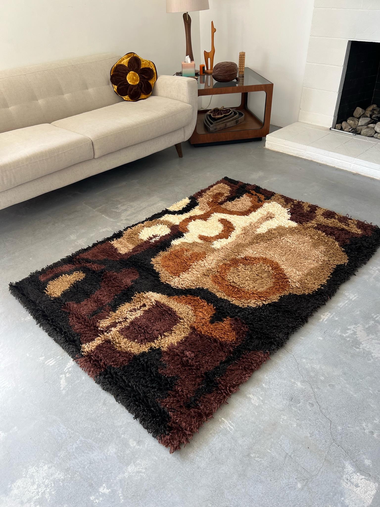 Fine XX secolo Tappeto THOR astratto anni '70 A Space AGE INUTILIZZATO Mid Century Modern Rya Marrone Beige in vendita