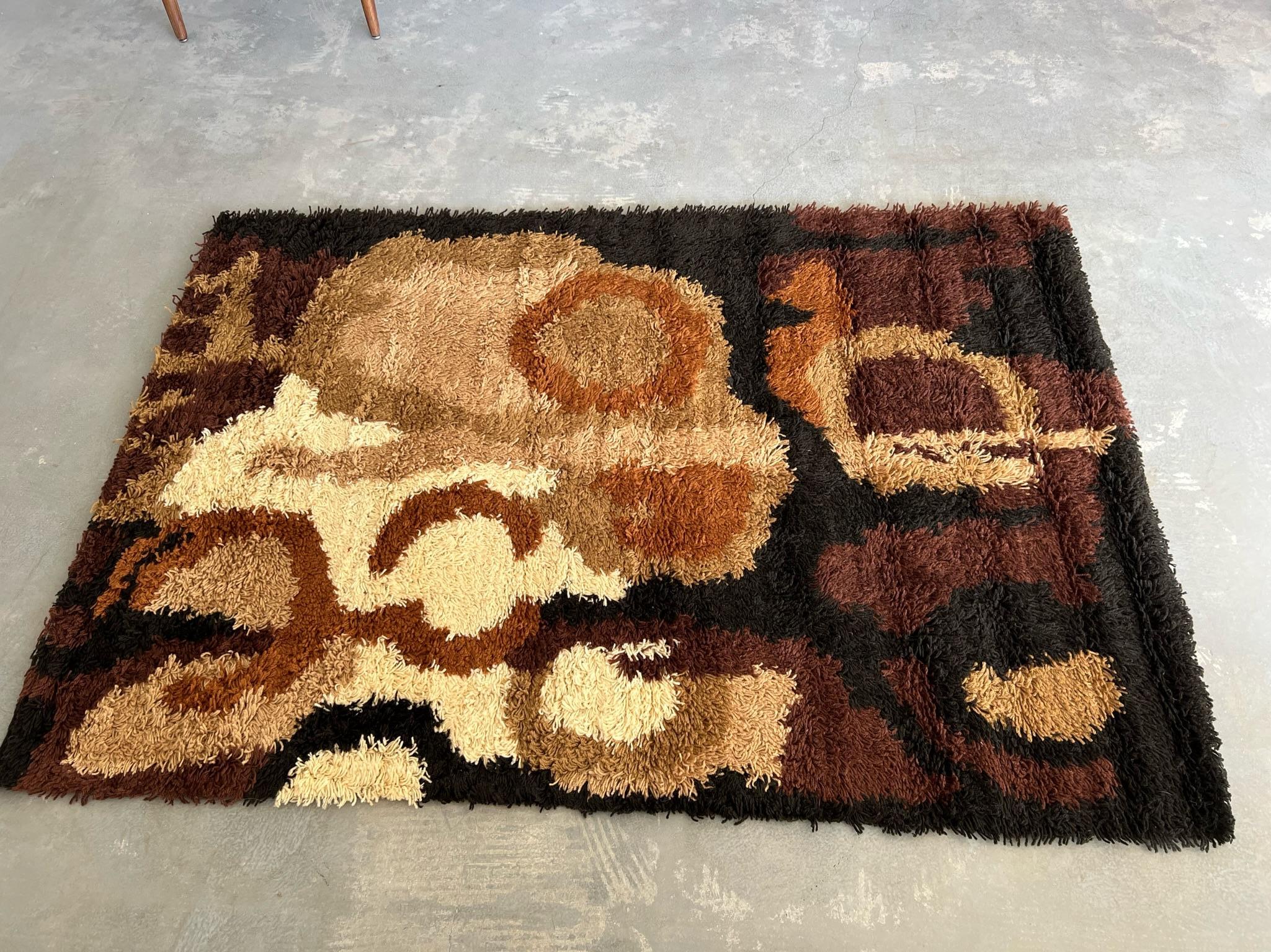Tappeto THOR astratto anni '70 A Space AGE INUTILIZZATO Mid Century Modern Rya Marrone Beige in vendita 2