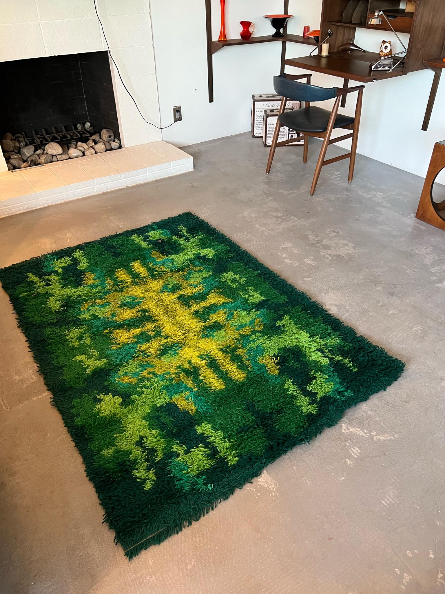 1970's THOR Bold Geometry Contemporary UNUSED Green Rya Rug Mid Century Modern For Sale 4