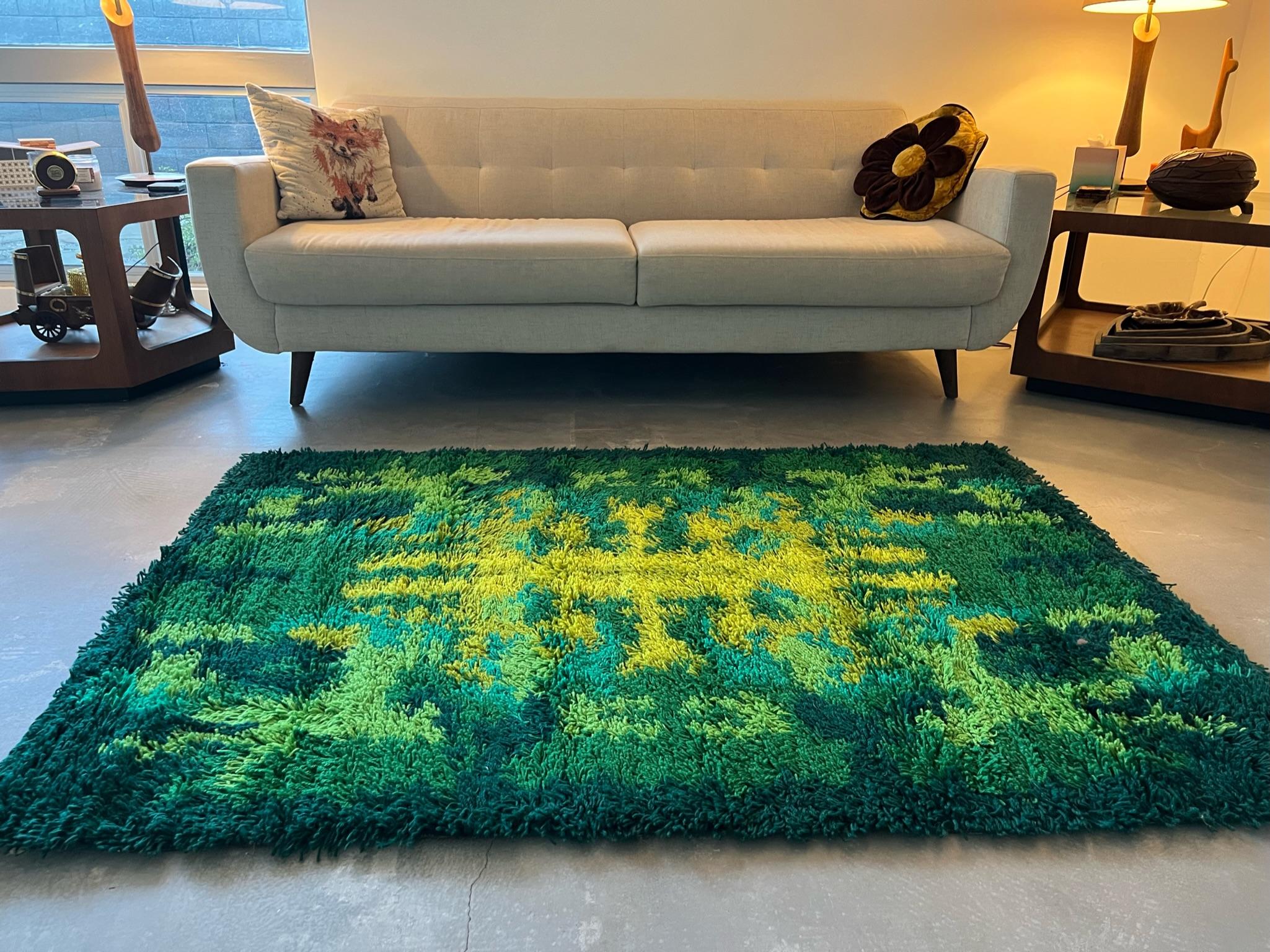 Austrian 1970's THOR Bold Geometry Contemporary UNUSED Green Rya Rug Mid Century Modern For Sale