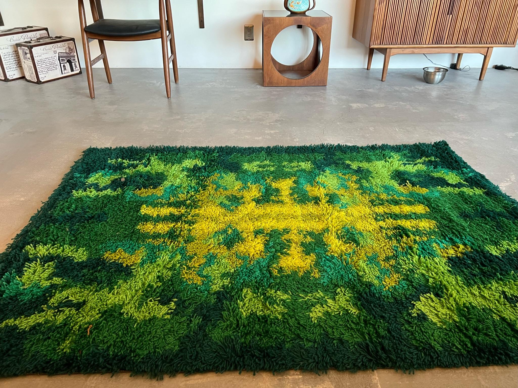 Late 20th Century 1970's THOR Bold Geometry Contemporary UNUSED Green Rya Rug Mid Century Modern For Sale
