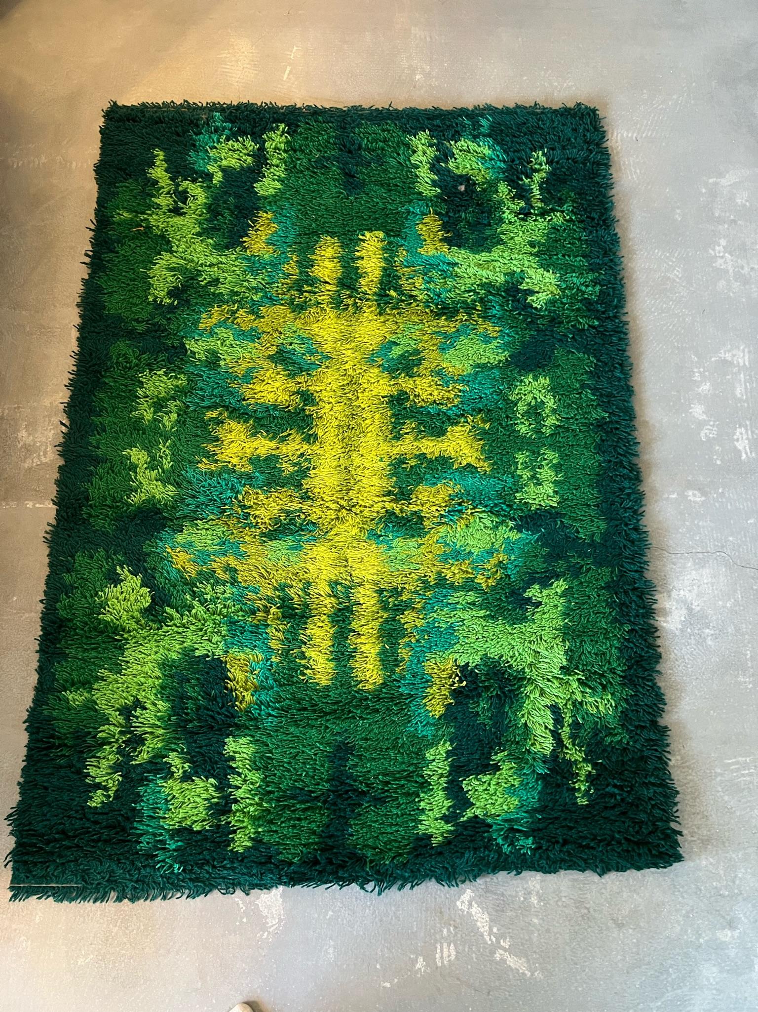 1970's THOR Bold Geometry Contemporary UNUSED Green Rya Rug Mid Century Modern For Sale 1