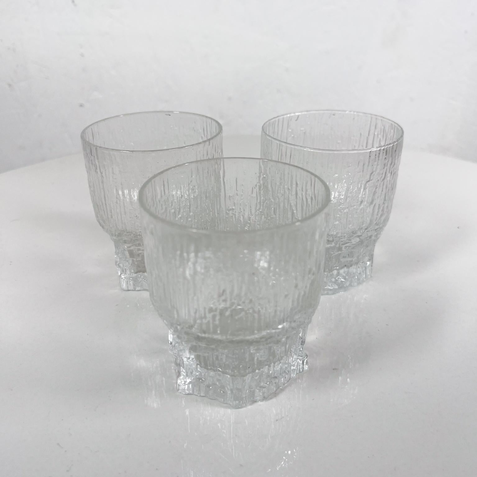 1970s Tres Vasos de Whisky Iittala Tapio Wirkkala Icicle Art Aslak Finlandia Vidrio artístico en venta