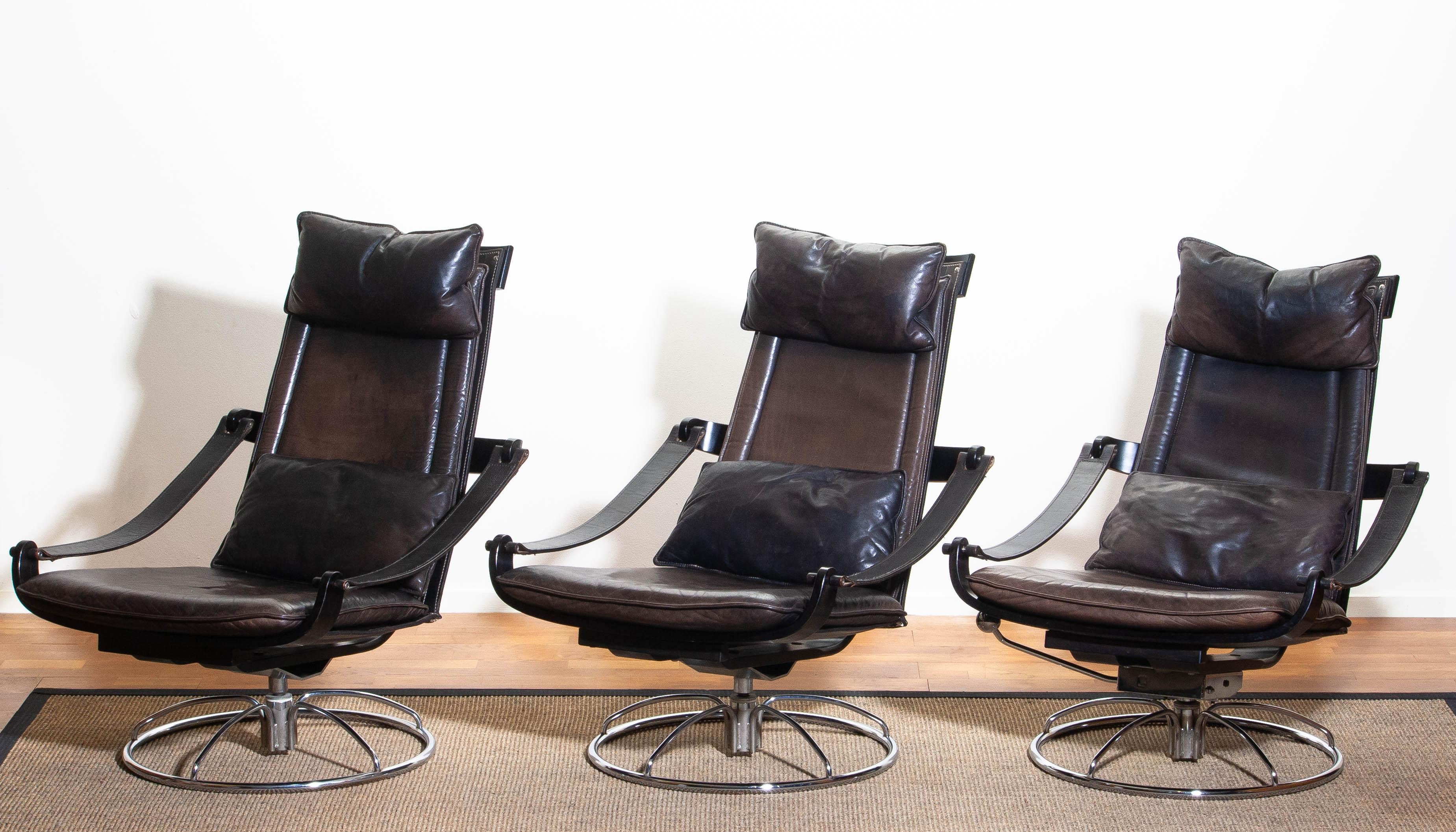 1970s, Three Leather Swivel / Relax Chairs By Ake Fribytter For Nelo, Sweden 5
