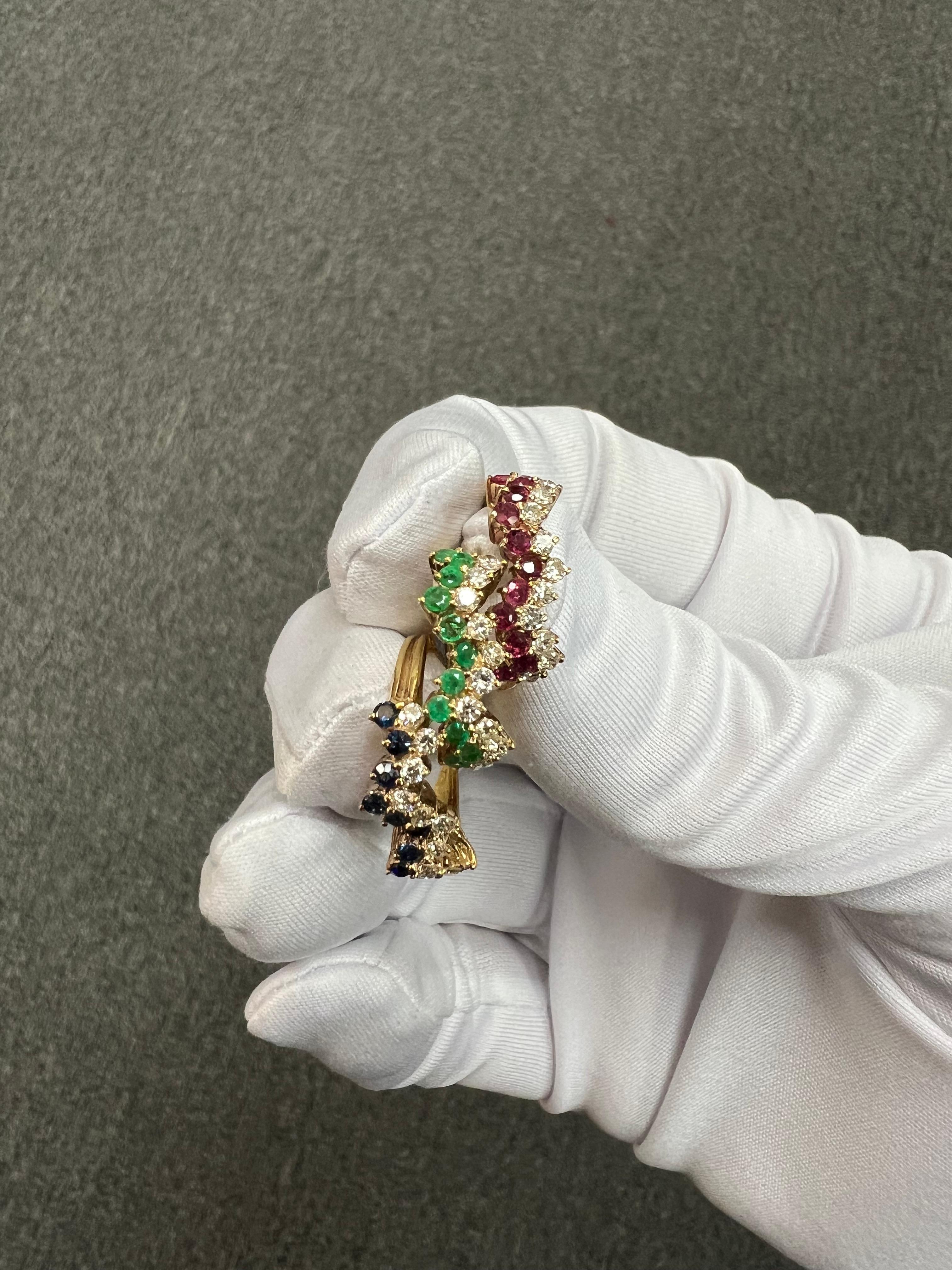 1970s Three Ring Set Diamonds Emeralds Rubies Sapphires 18k Yellow Gold Size 3.7 en vente 7