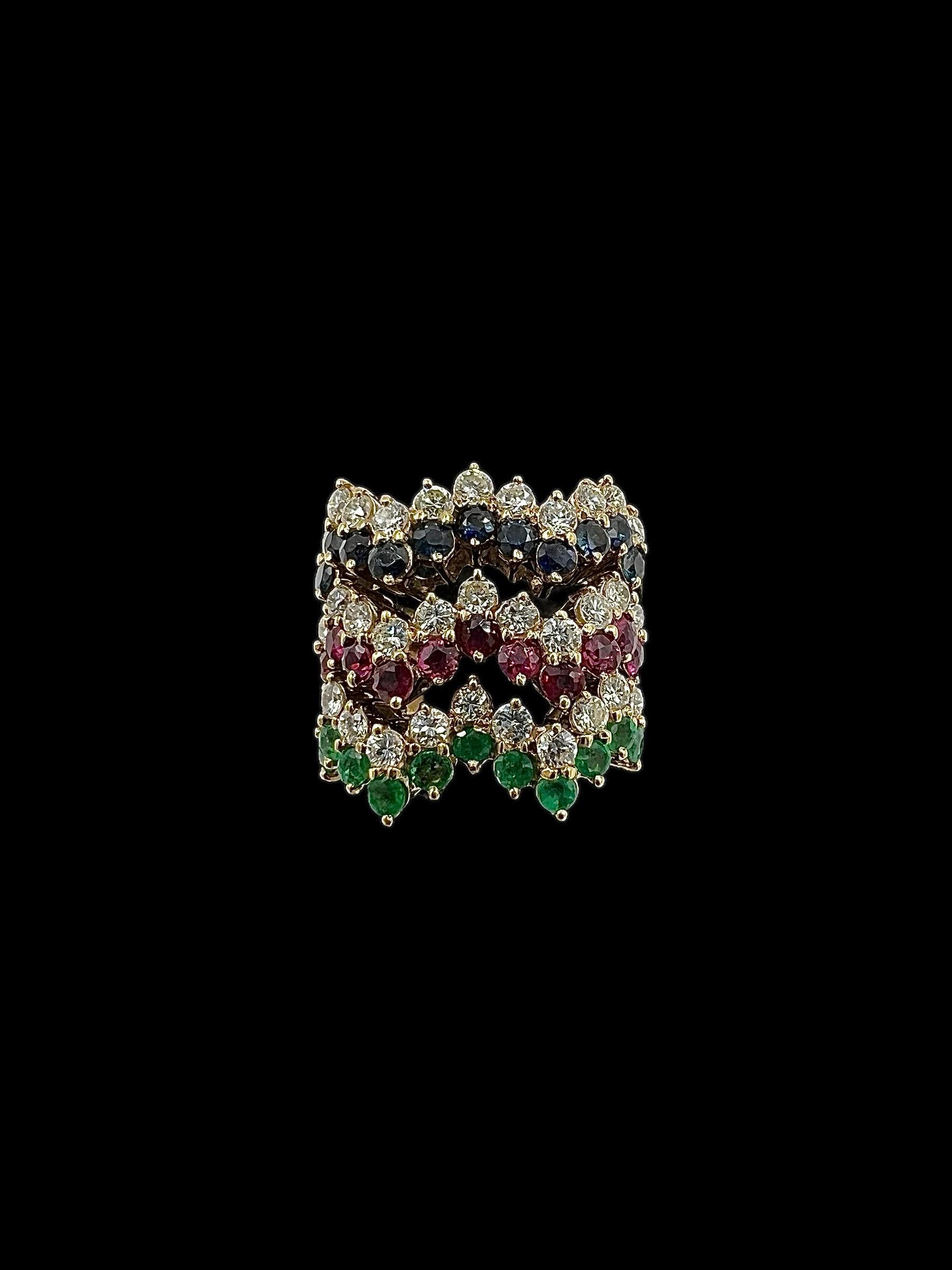 1970s Three Ring Set Diamonds Emeralds Rubies Sapphires 18k Yellow Gold Size 3.7 en vente 12