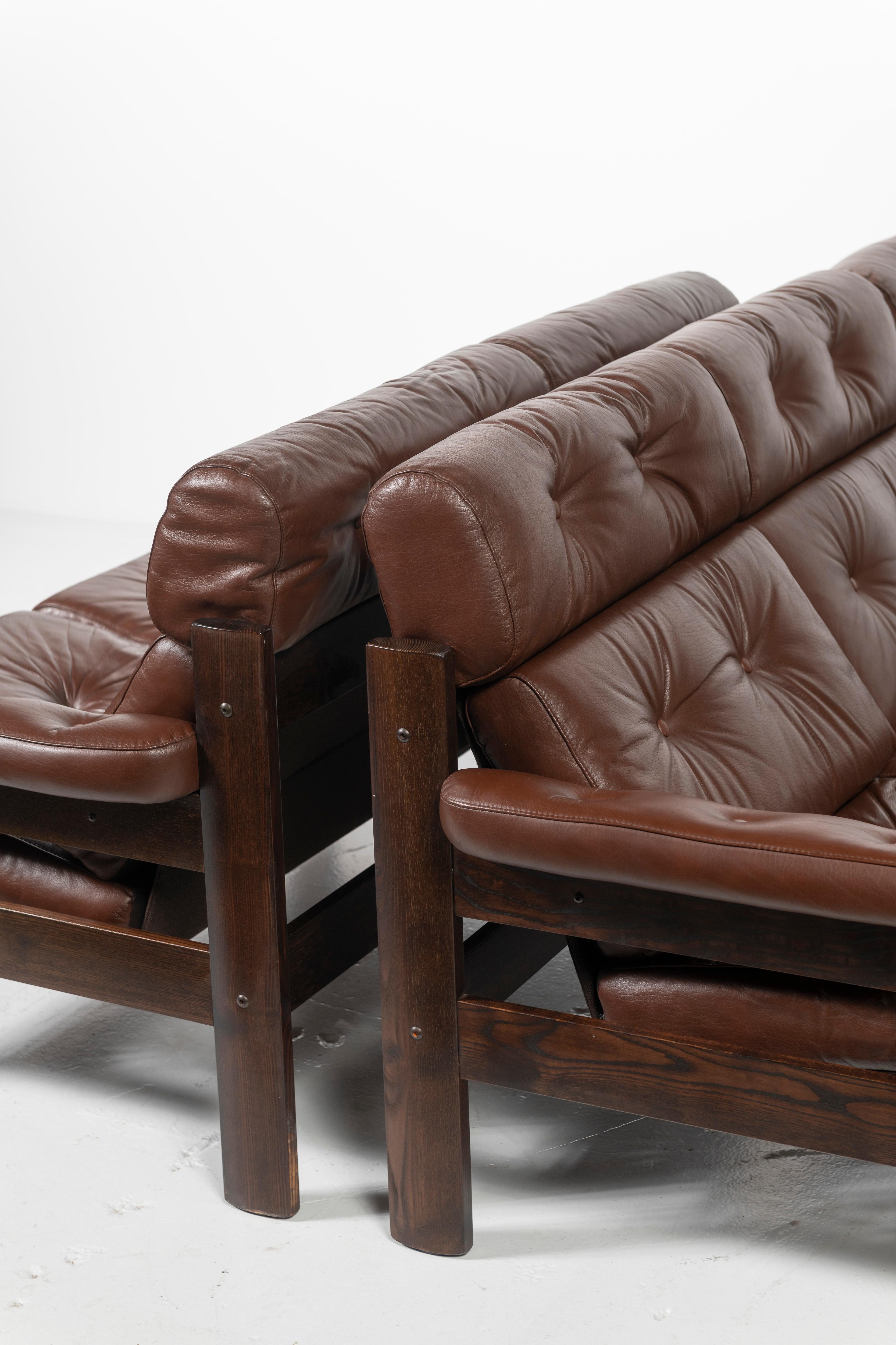 1970's Three Seat Tufted Sofa and Loveseat Set in Leather and Rosewood, Norway In Good Condition For Sale In San Francisco, CA