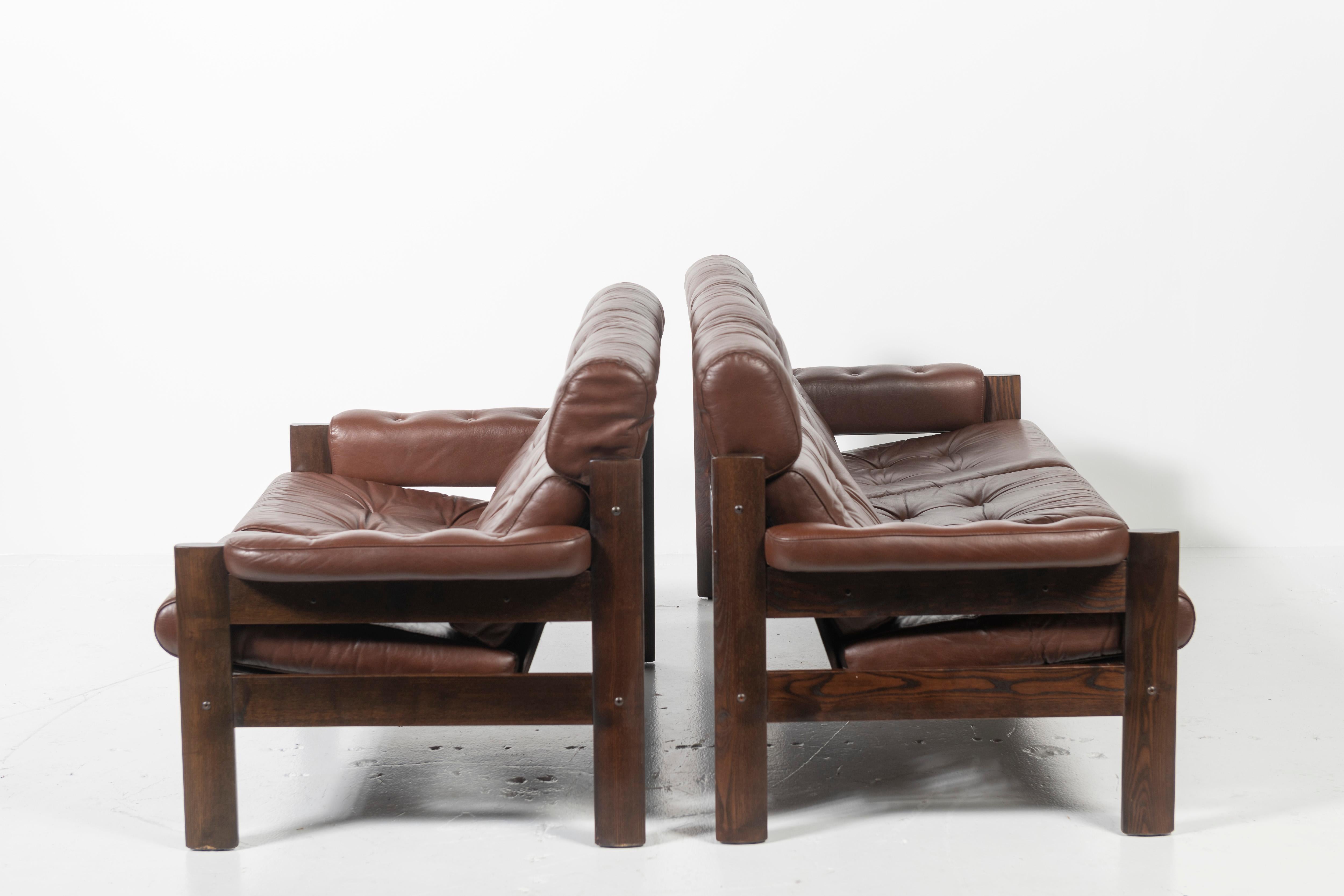 1970's Three Seat Tufted Sofa and Loveseat Set in Leather and Rosewood, Norway For Sale 1