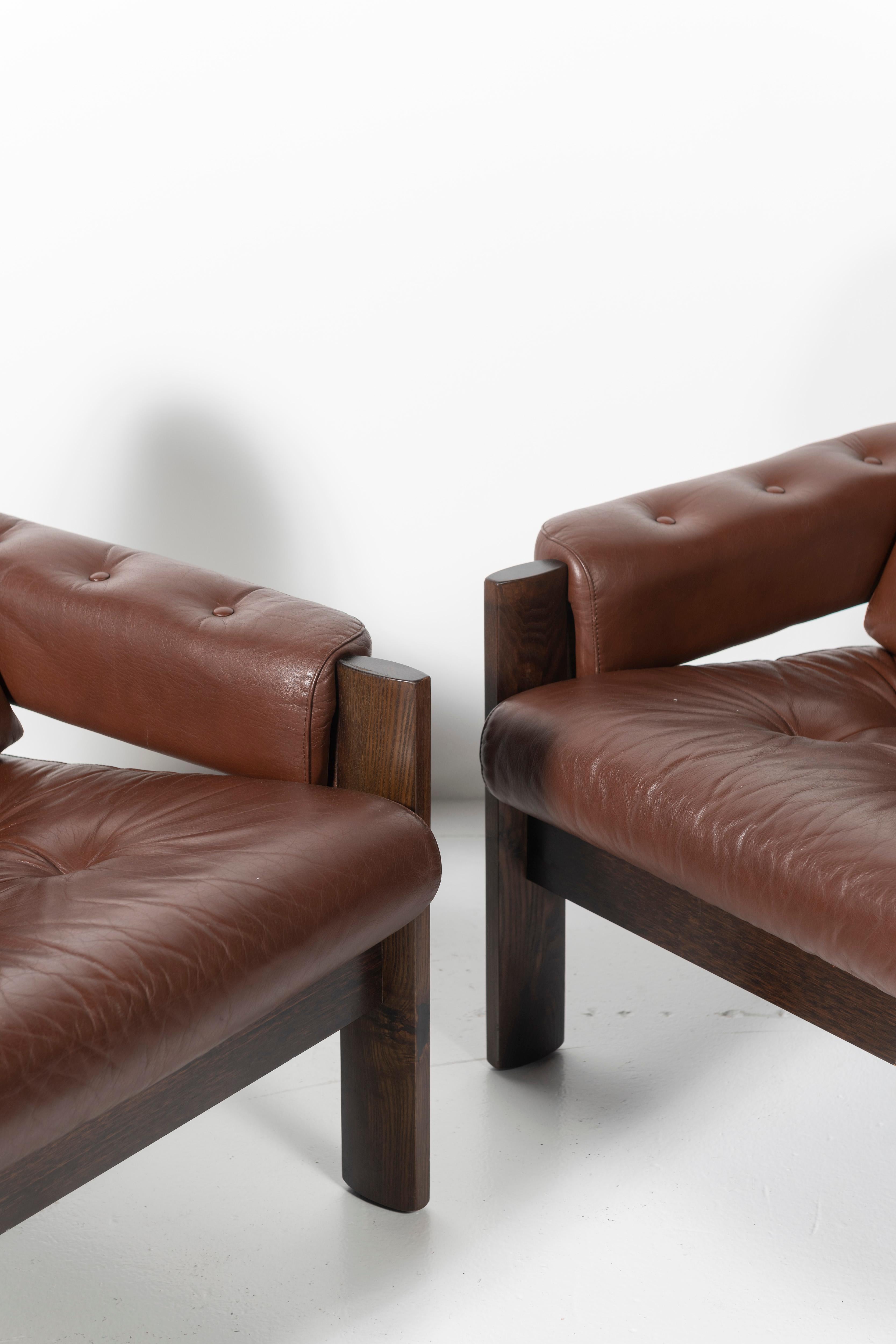 1970's Three Seat Tufted Sofa and Loveseat Set in Leather and Rosewood, Norway For Sale 3