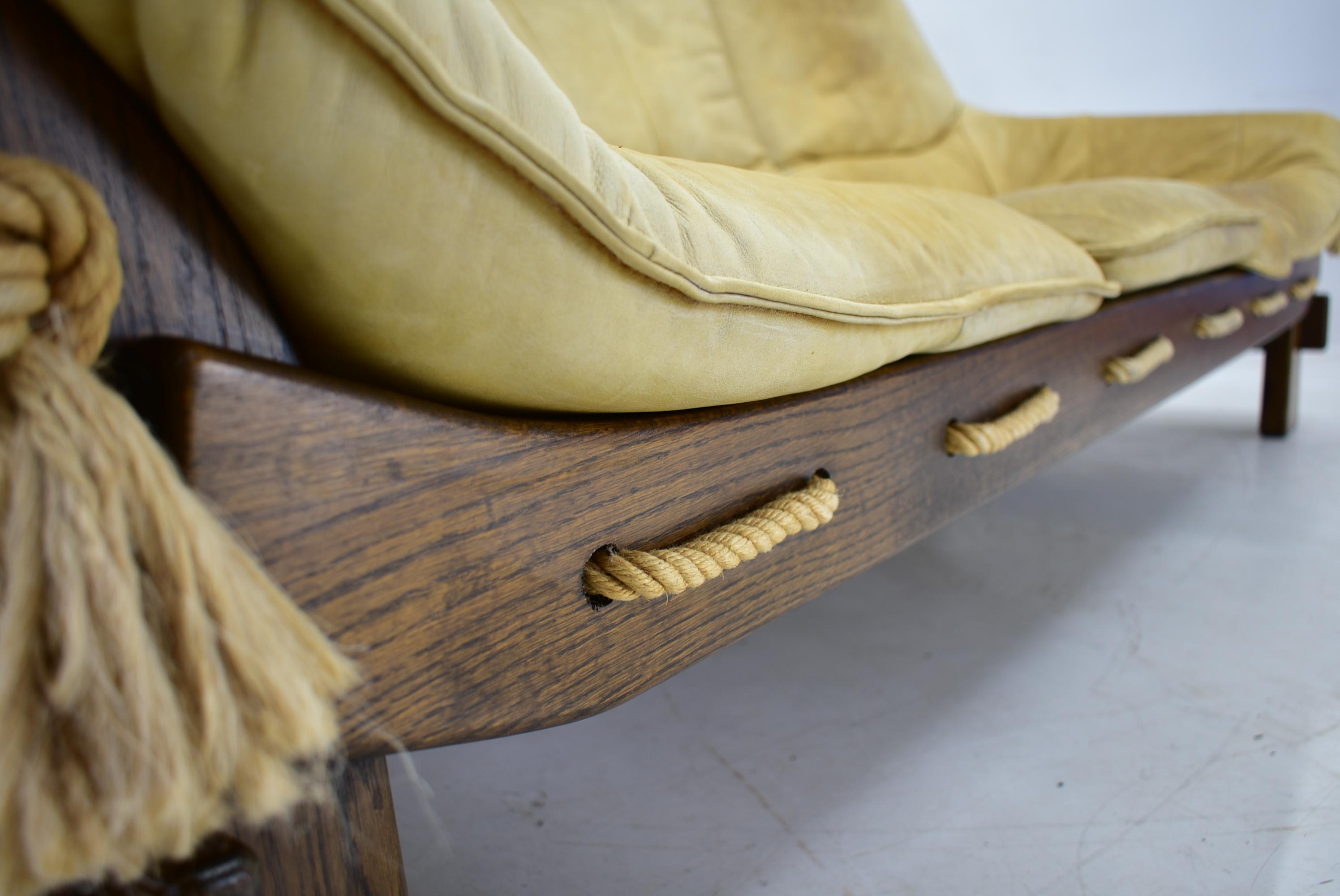 Canapé Three Seater des années 1970, Brésil en vente 5