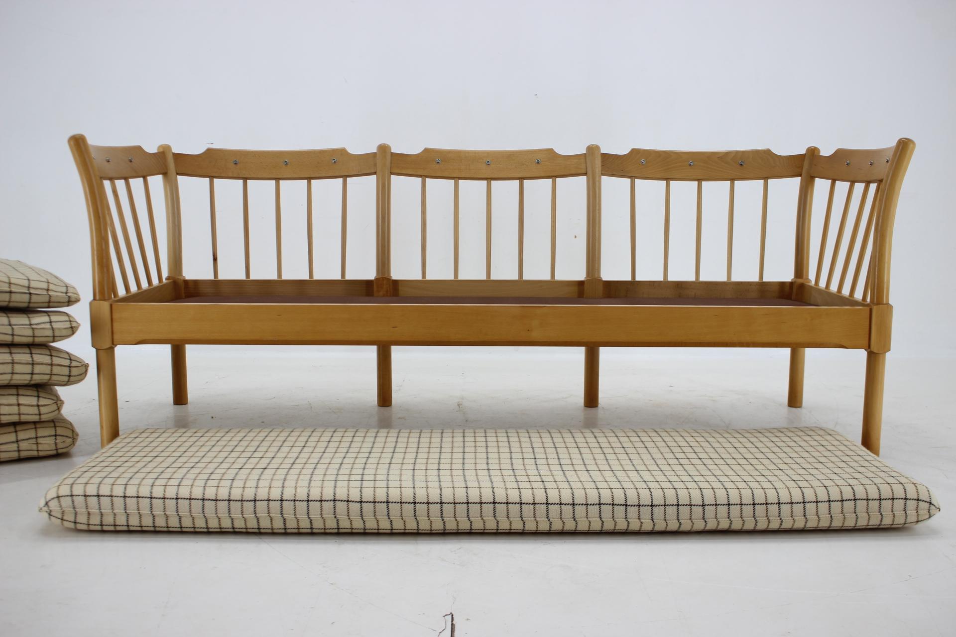 1970s Three Seater Sofa in Beech Wood, Denmark  For Sale 3