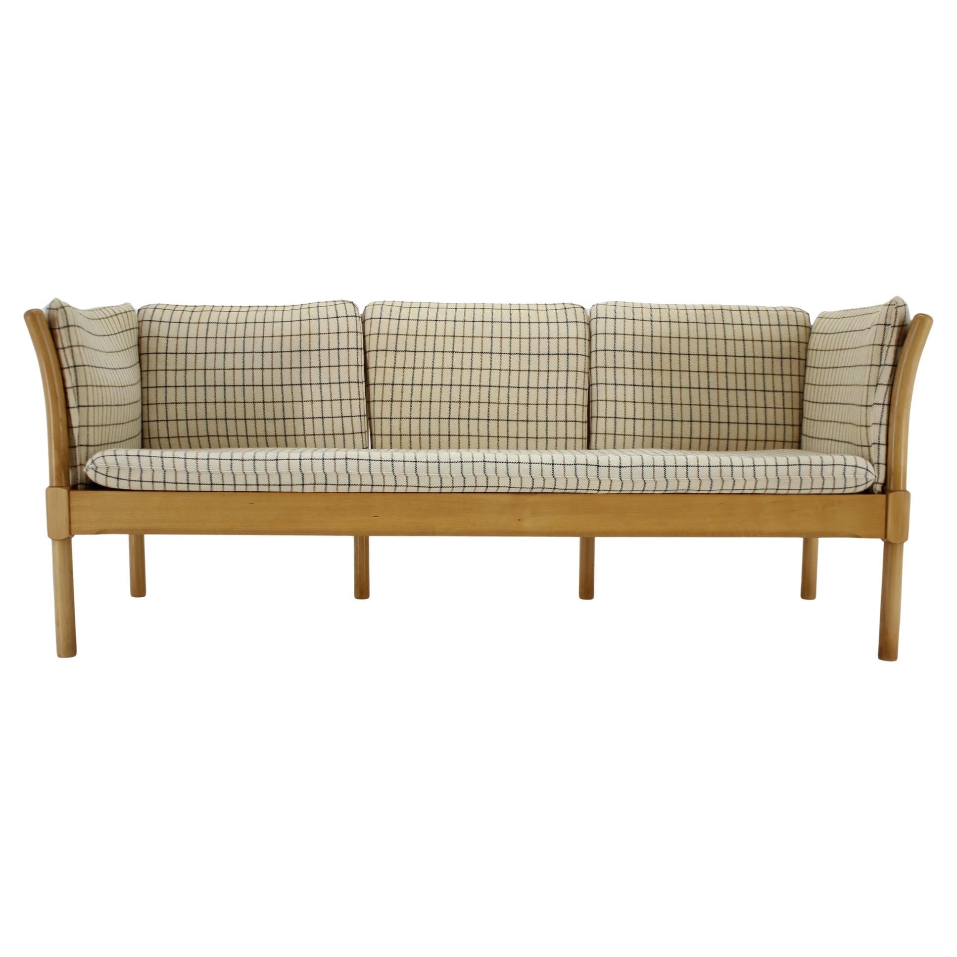 Dreisitzer-Sofa aus Buchenholz, Dänemark, 1970er Jahre 