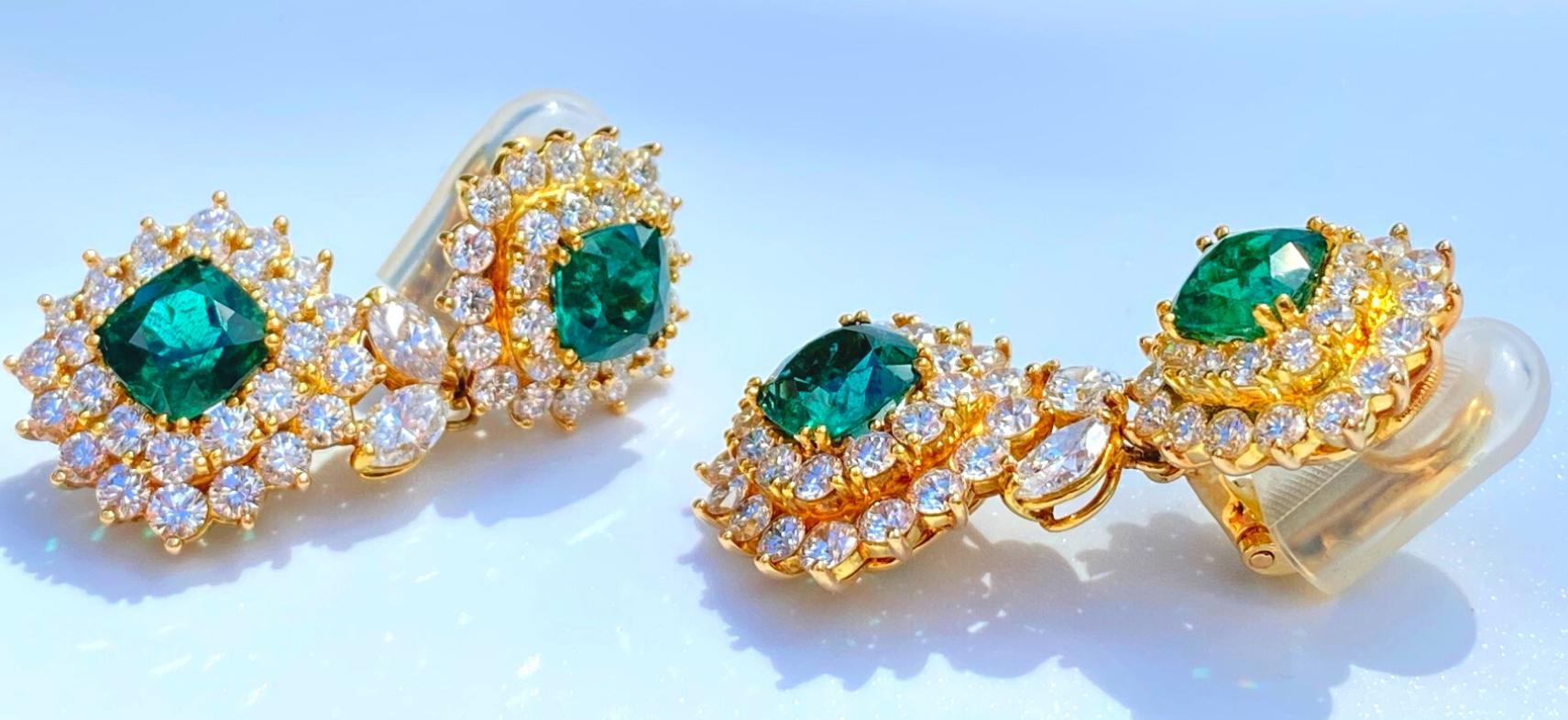 Retro 1970s Tiffany & Co. Emerald and Diamond 18k Yellow Gold Earrings For Sale