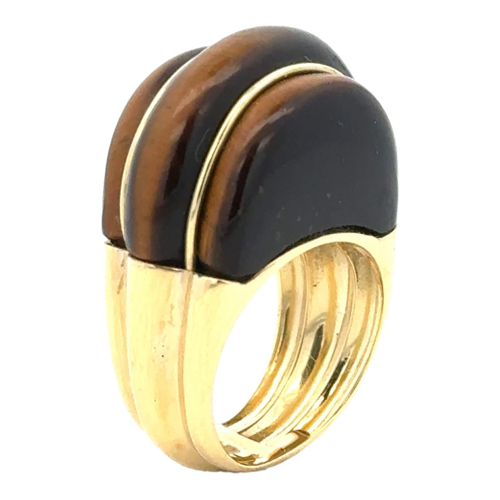 1970's Tiger Eye Gemstone 18 Karat Yellow Gold Contemporary Dome Ring In Excellent Condition For Sale In Boca Raton, FL