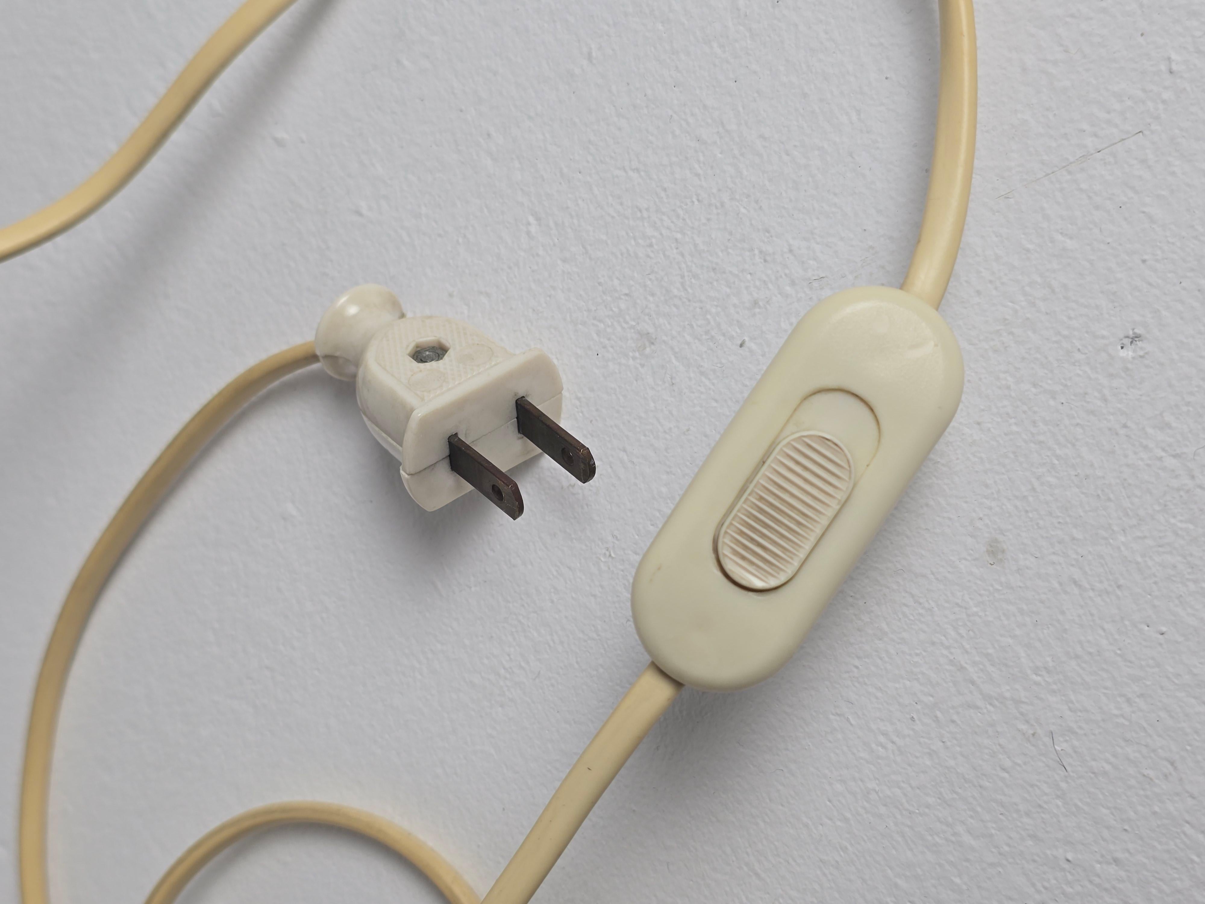 1970s Tomasso Barbi Swirl Pattern Glass Table Lamp , Italy For Sale 3