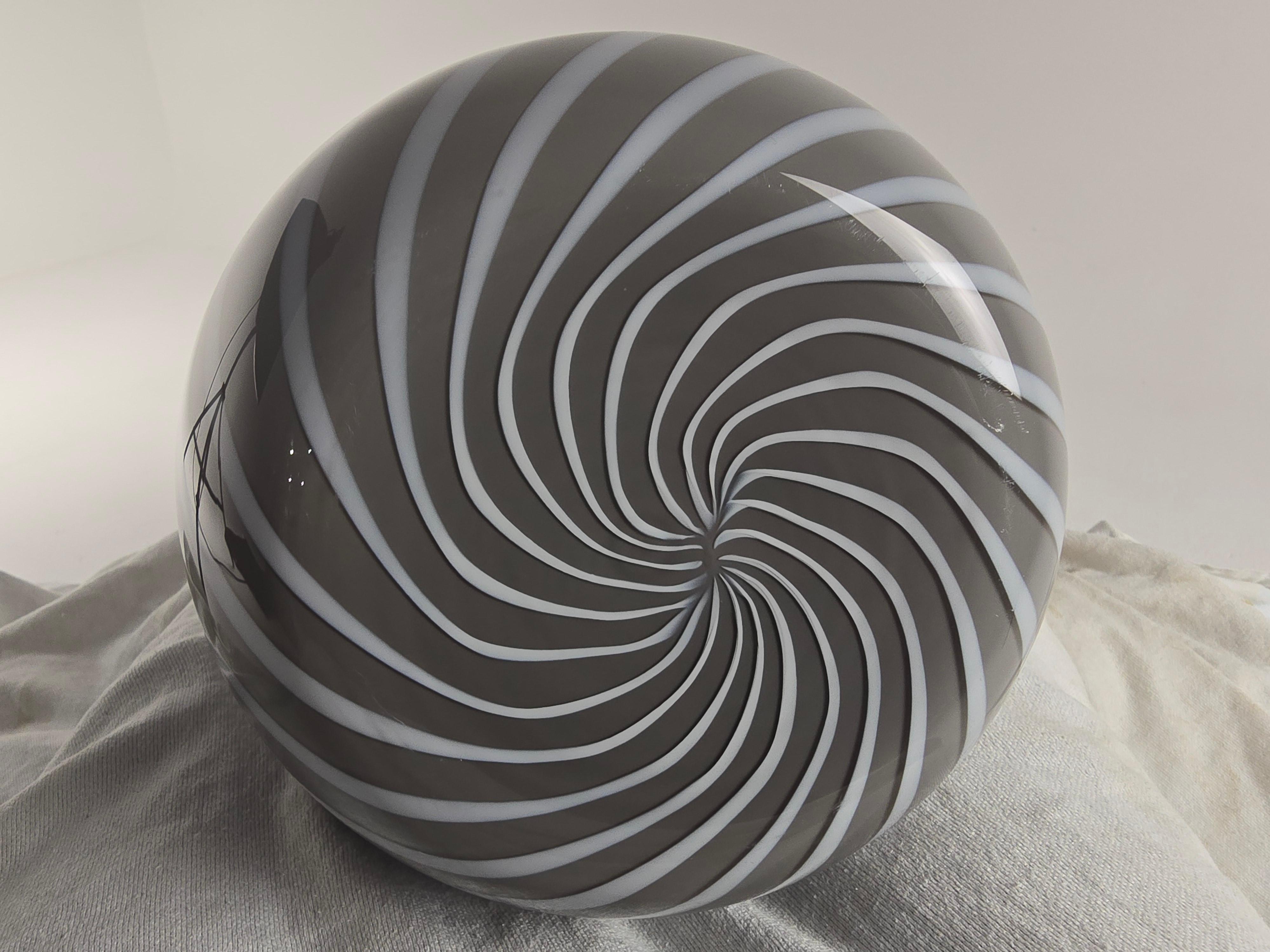 1970s Tomasso Barbi Swirl Pattern Glass Table Lamp , Italy For Sale 1