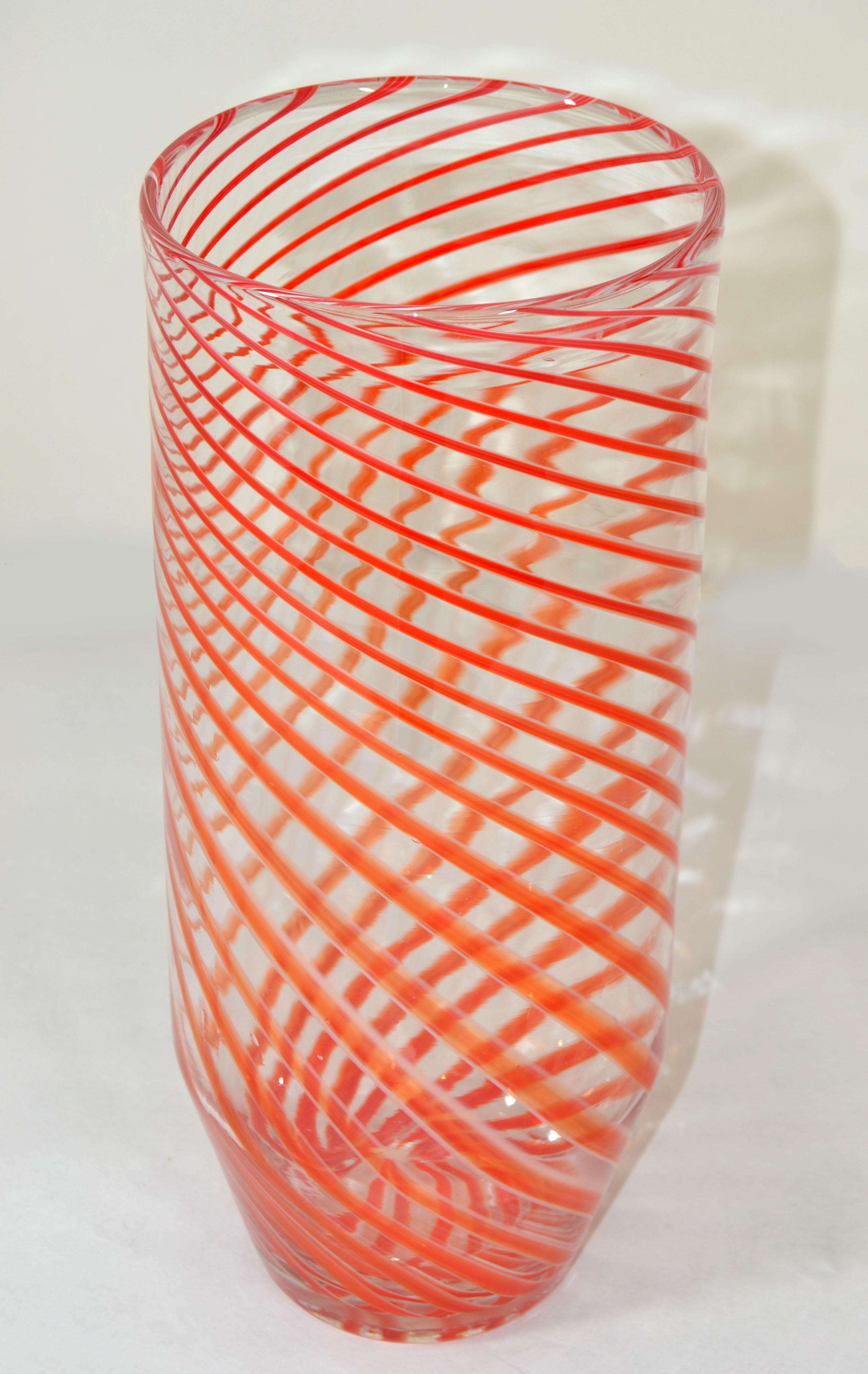 1970s Tommaso Barbi Style Italian Murano Clear, Red Decorative Huge Vase, Vessel In Good Condition For Sale In Miami, FL