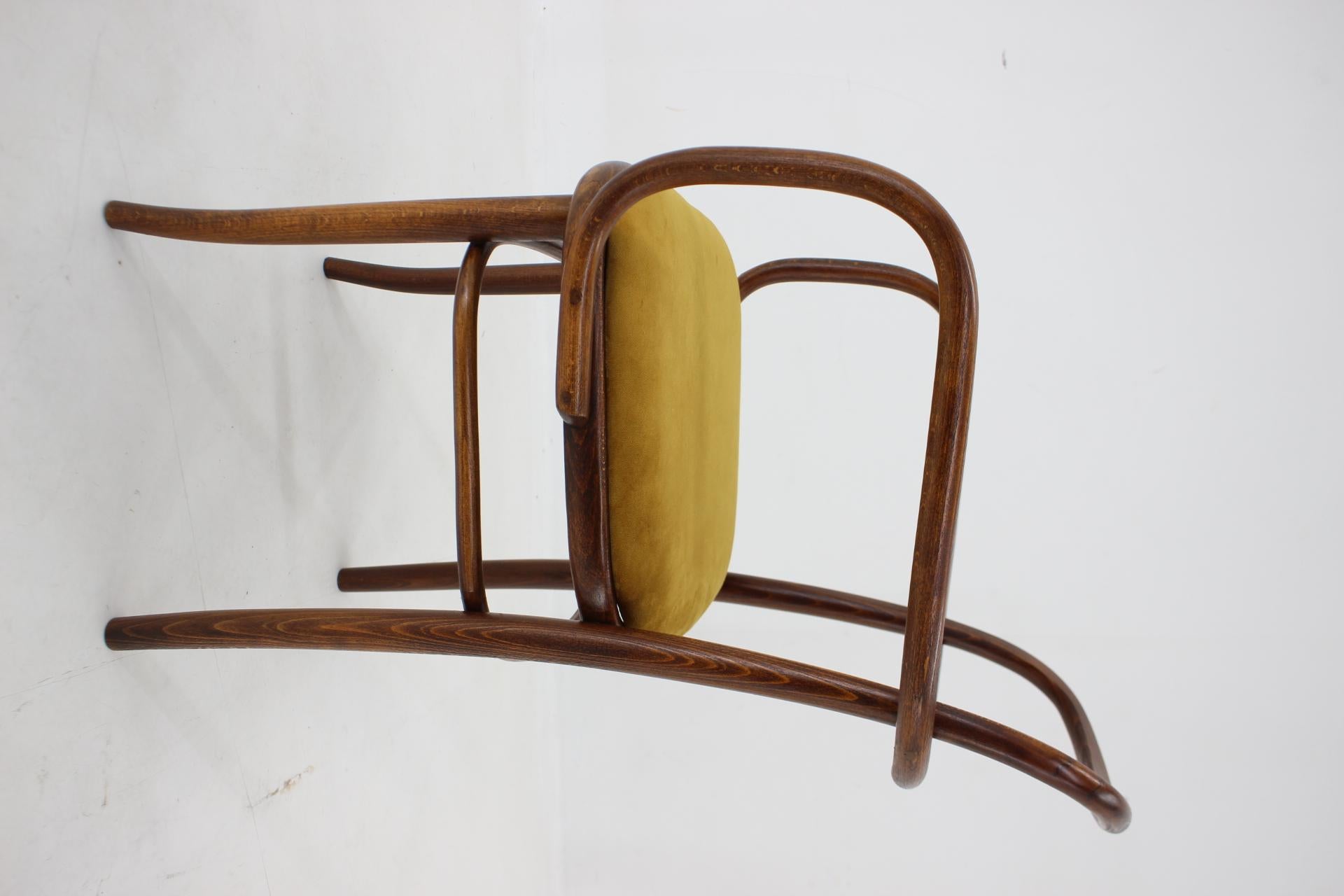 1970s Ton Bentwood Dining Chairs, Up to 12pieces In Good Condition In Praha, CZ