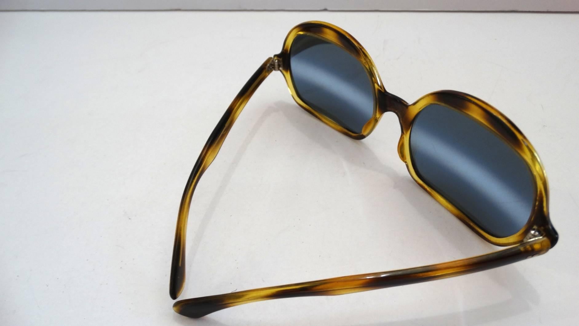 1970s Tortoise Oversized Mod Sunglasses In Excellent Condition In Scottsdale, AZ