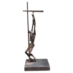 Scultura in metallo torturata degli anni '70 Savior of Auschwitz di Emaus Mexico