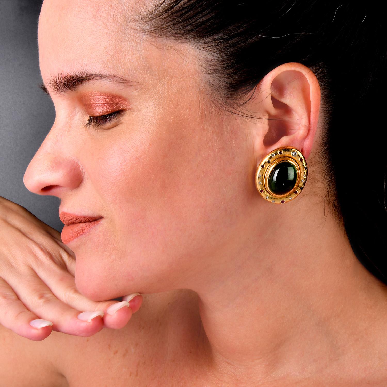 1970S Peridot 18K Gold Cabochon Textured Statement Earrings For Sale 1