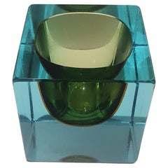 Cuenco cúbico de cristal de Murano Sommerso traslúcido turquesa, verde y ámbar de los años 70