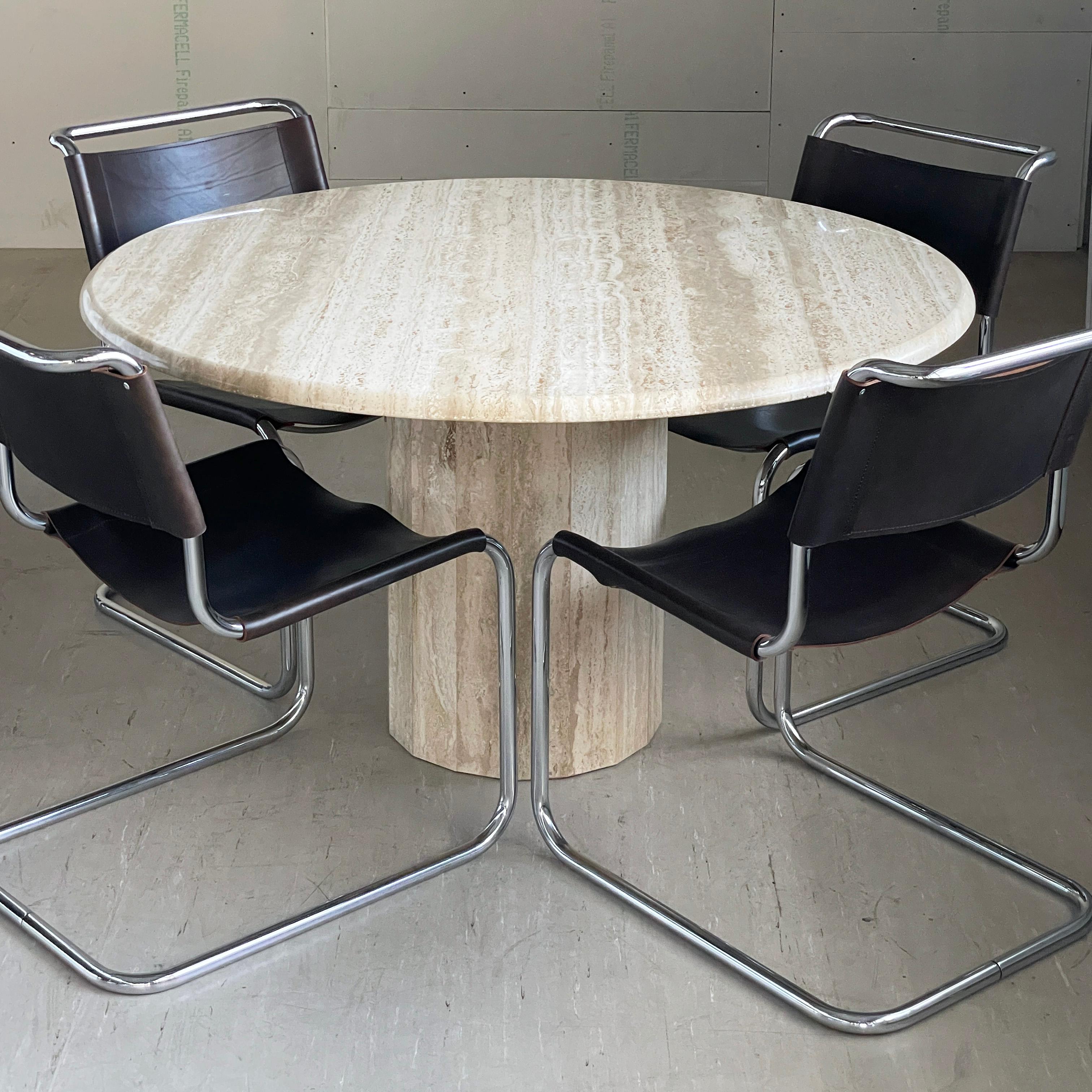 Table à manger Traventine des années 1970 en vente 3