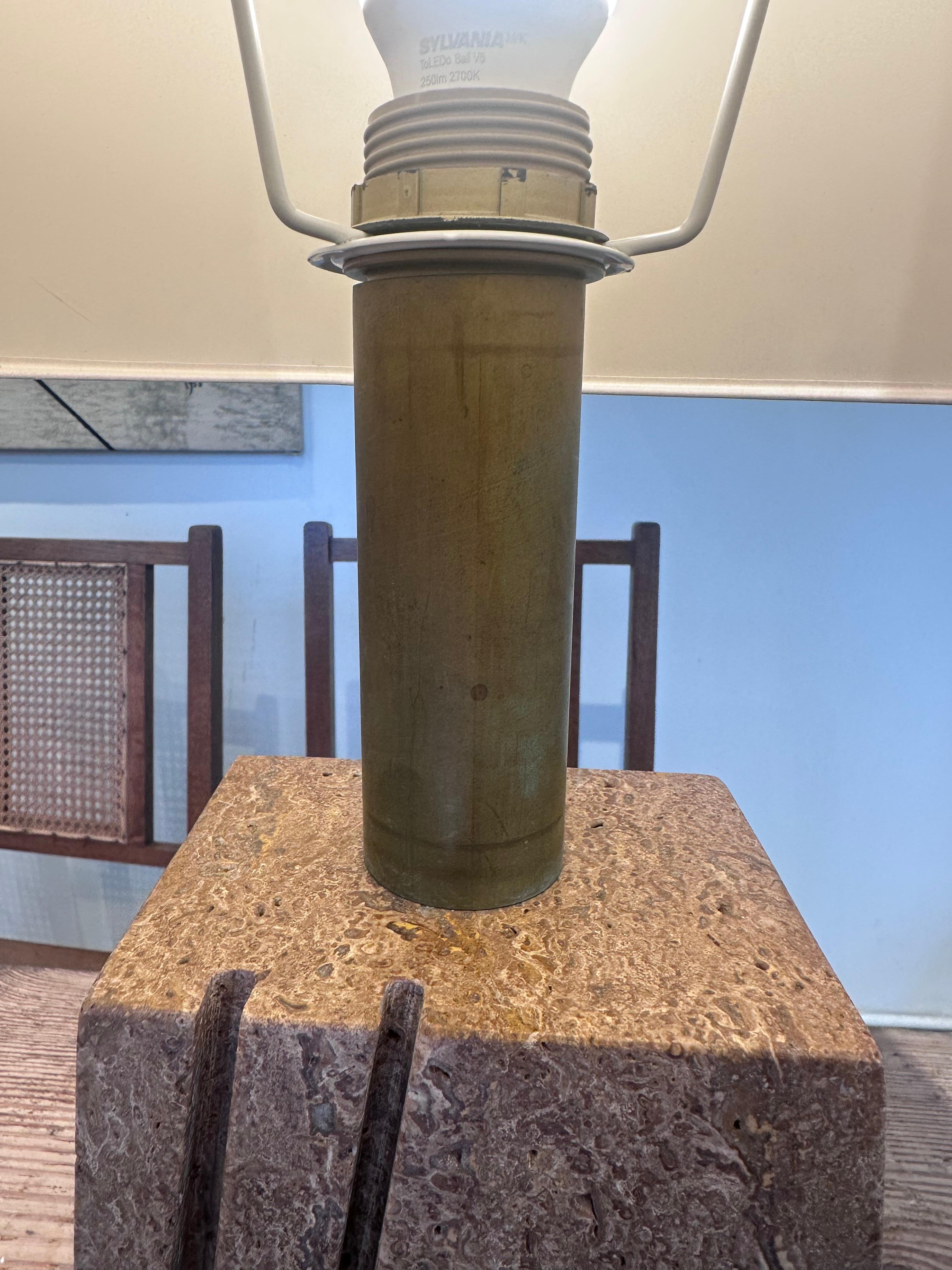 Late 20th Century 1970s Travertine Table Lamp with Geometric Base For Sale