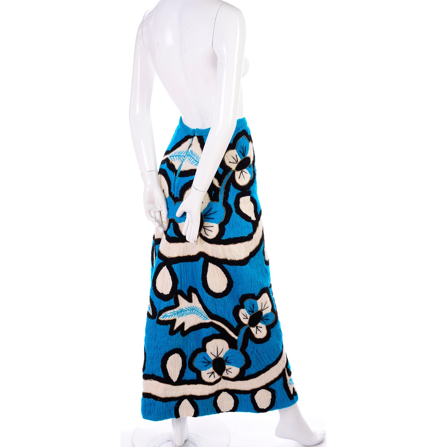 Women's 1970s Triarte Vintage Blue Black and Ivory Crewel Skirt From Lisbon Portugal
