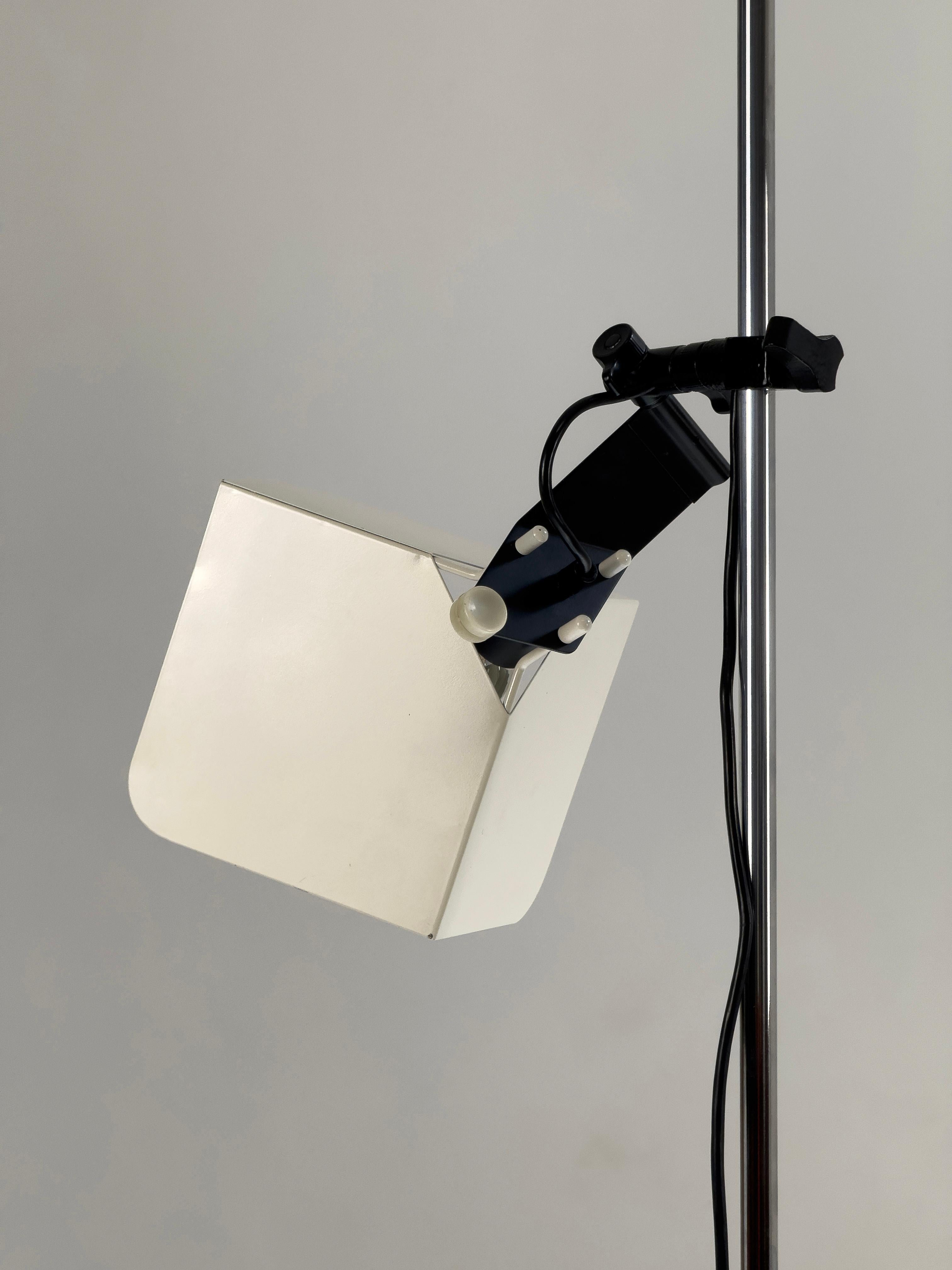 Late 20th Century 1970s Triedro Floor Lamp, designed by Joe Colombo for Stilnovo, Italy For Sale