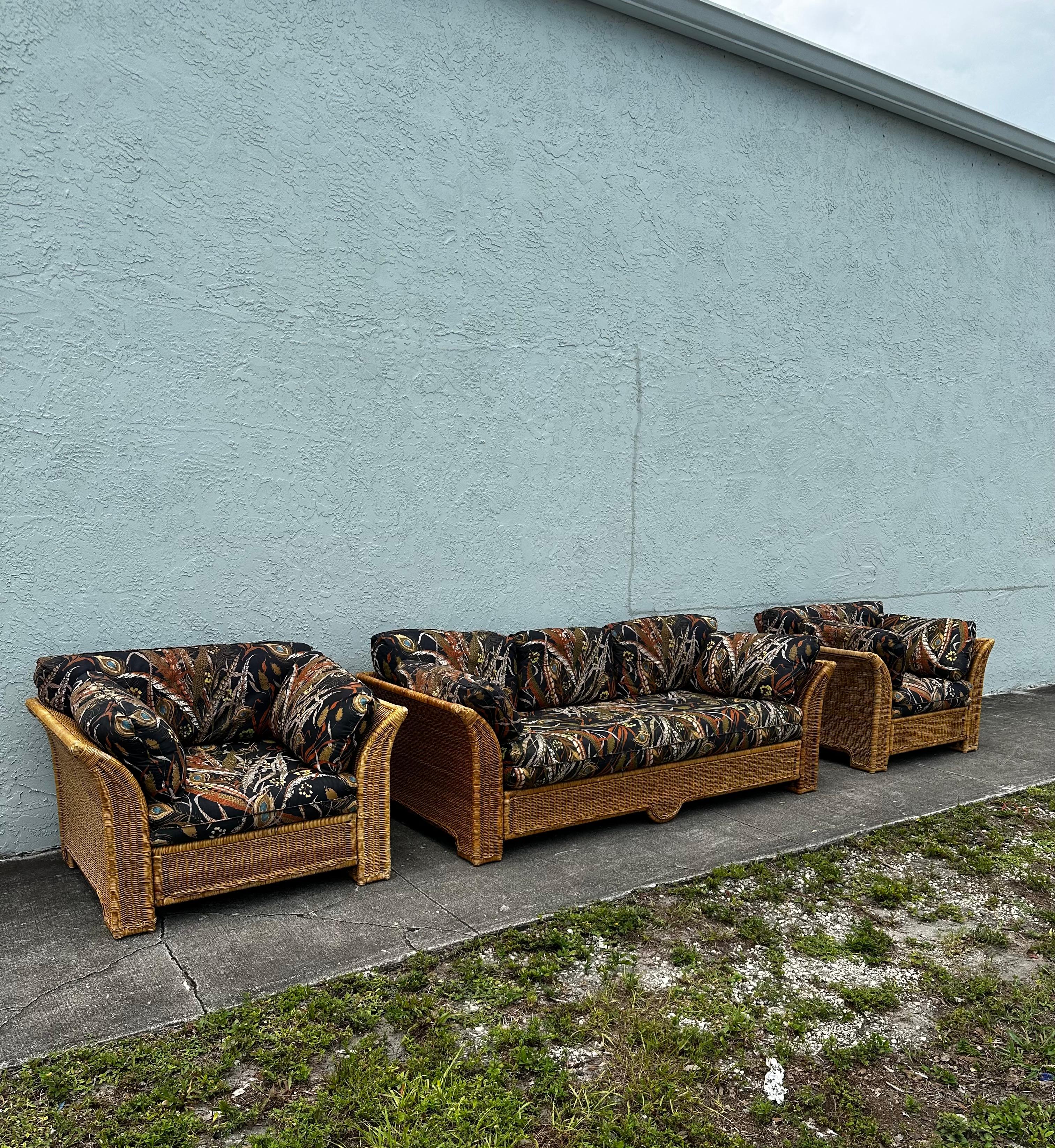 1970s Tropical Sculptural Finely Crafted Rattan Sofa For Sale 3