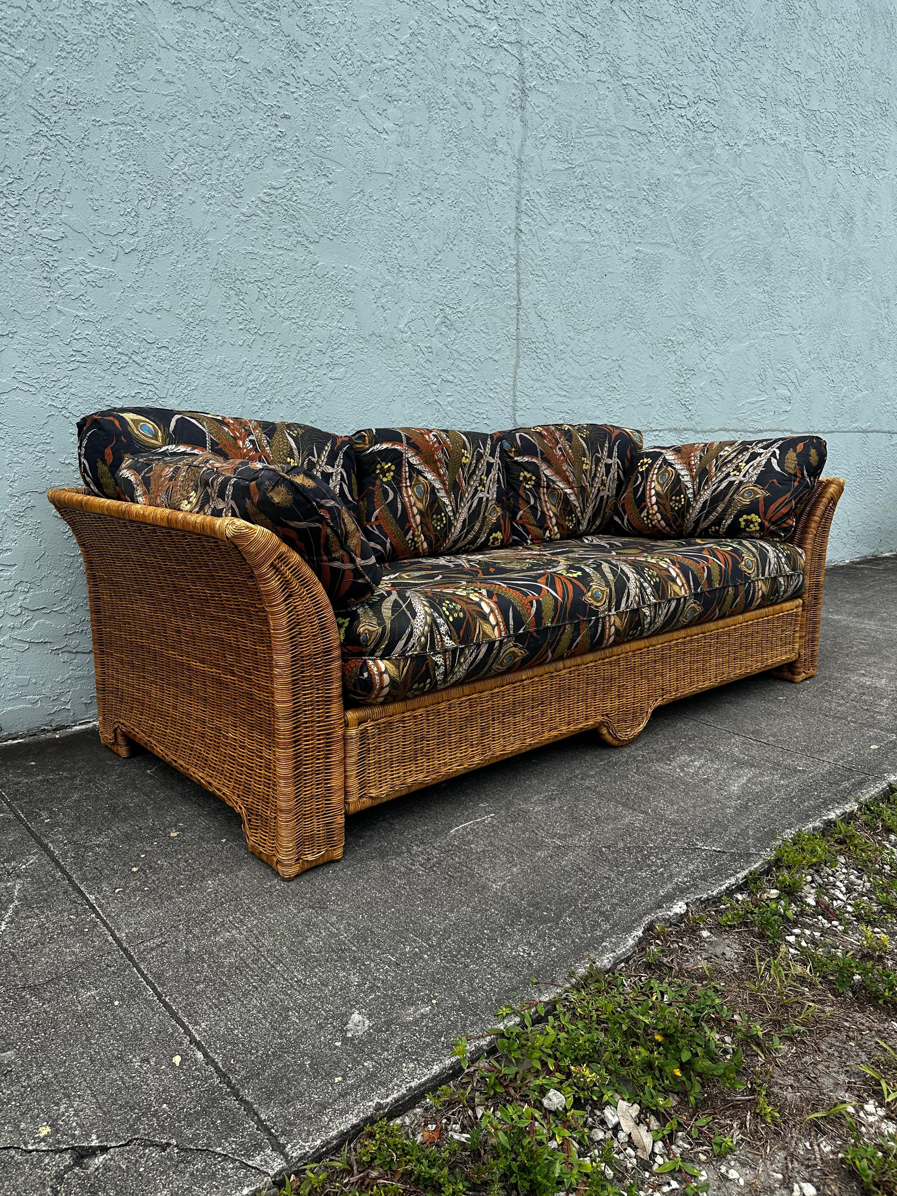 On offer on this occasion is one of the most stunning and rare, Organic McGuire style sofa you could hope to find. Outstanding design is exhibited throughout. The beautiful sofa is statement piece and packed with personality!! Just look at the