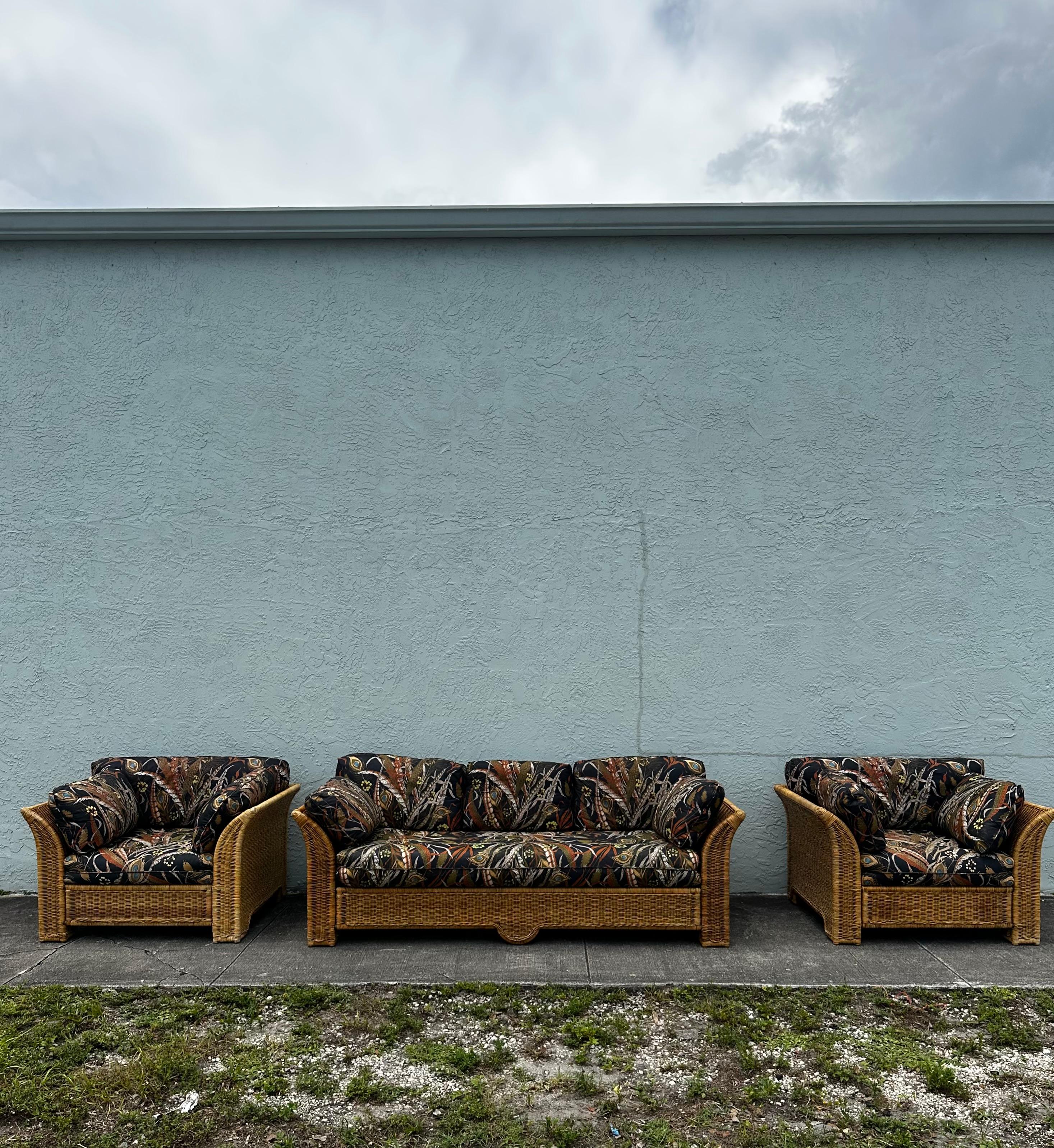 1970s Tropical Sculptural Finely Crafted Rattan Sofa For Sale 2