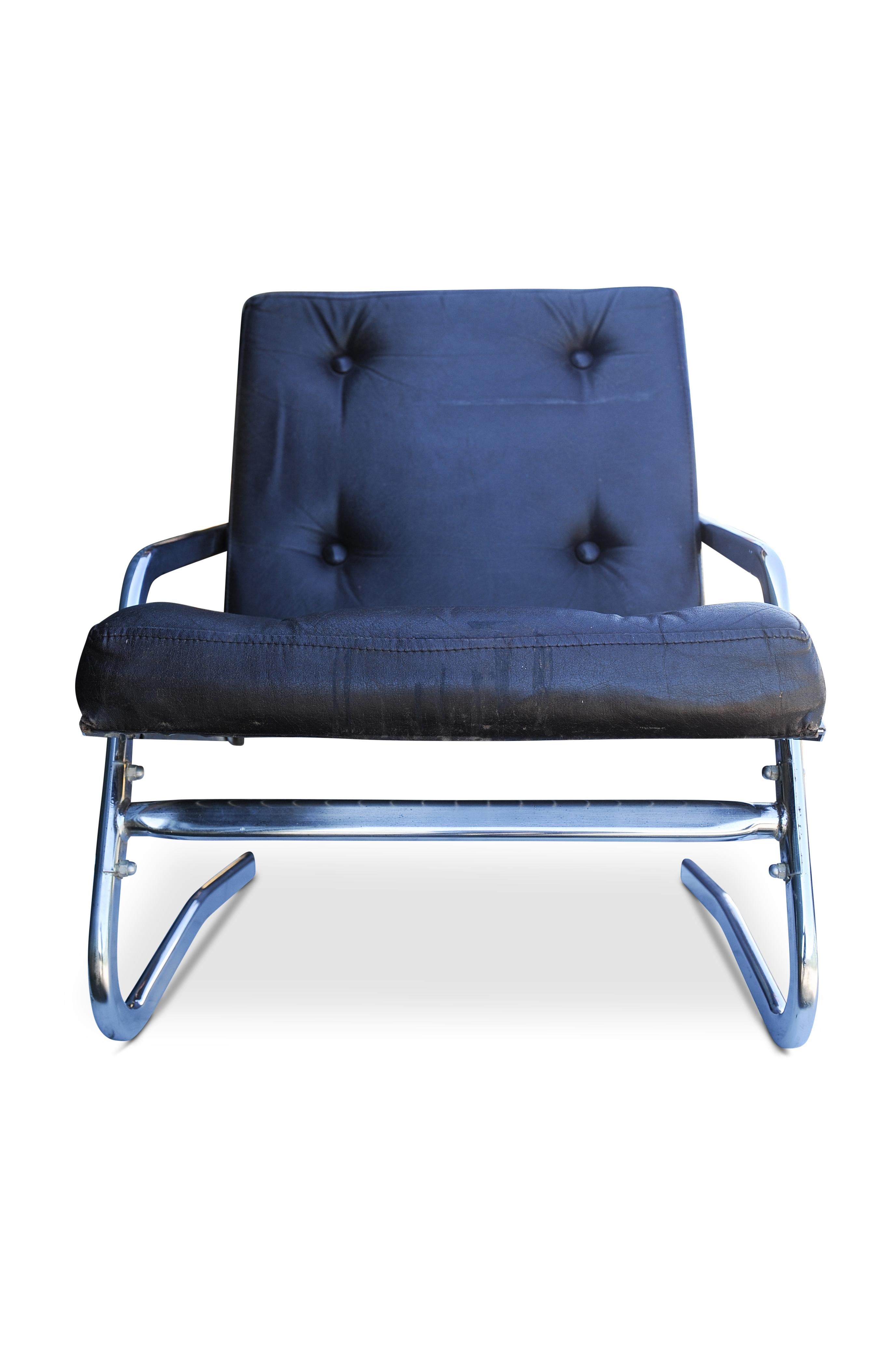 Mid-Century moderno Sedia a sbalzo regolabile con struttura tubolare cromata degli anni '70 di Pierson of France in vendita
