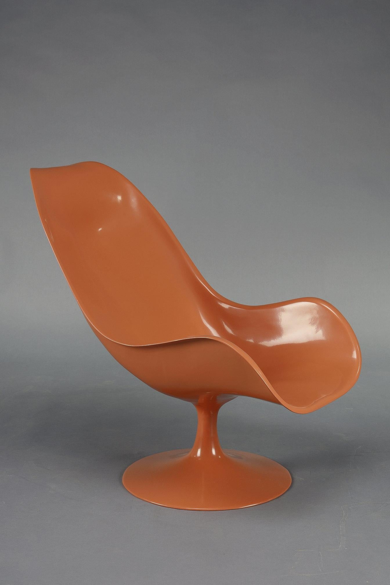 Chaises et table basses tulipe des années 1970 en vente 9