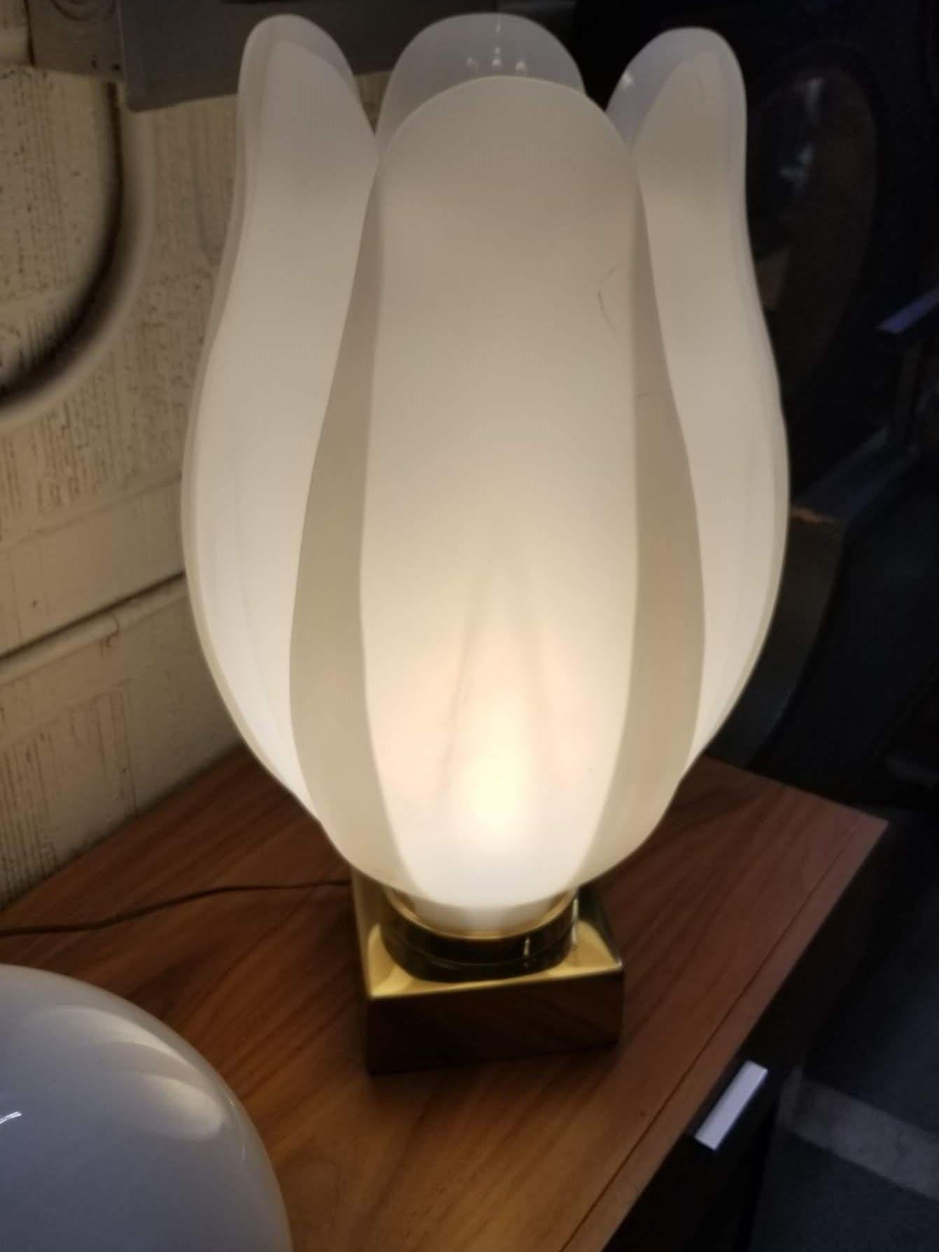 Oversized Acrylic Tulip Lamp in the style of Roger Rougier  For Sale 2