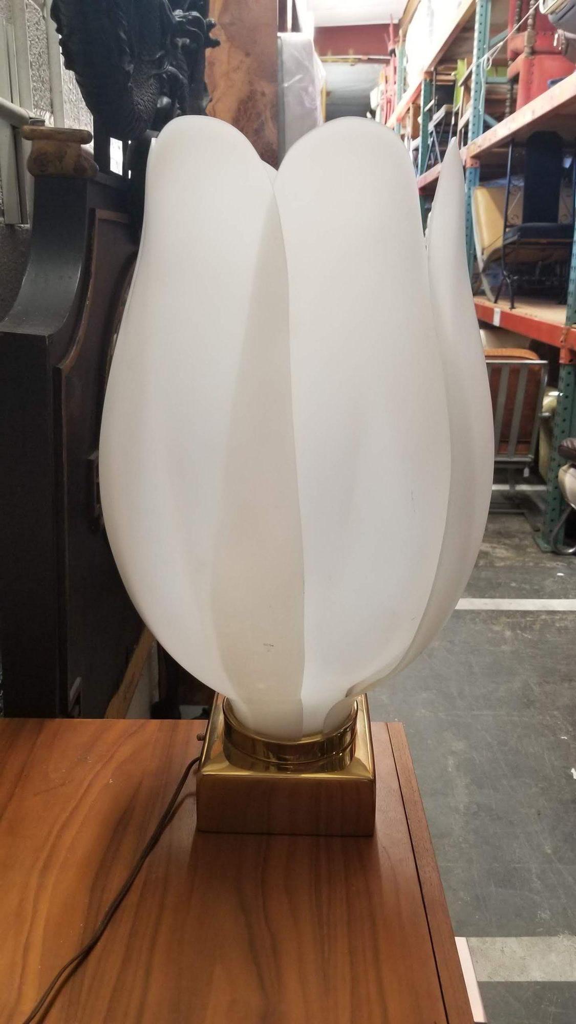 Oversized Acrylic Tulip Lamp in the style of Roger Rougier  For Sale 4