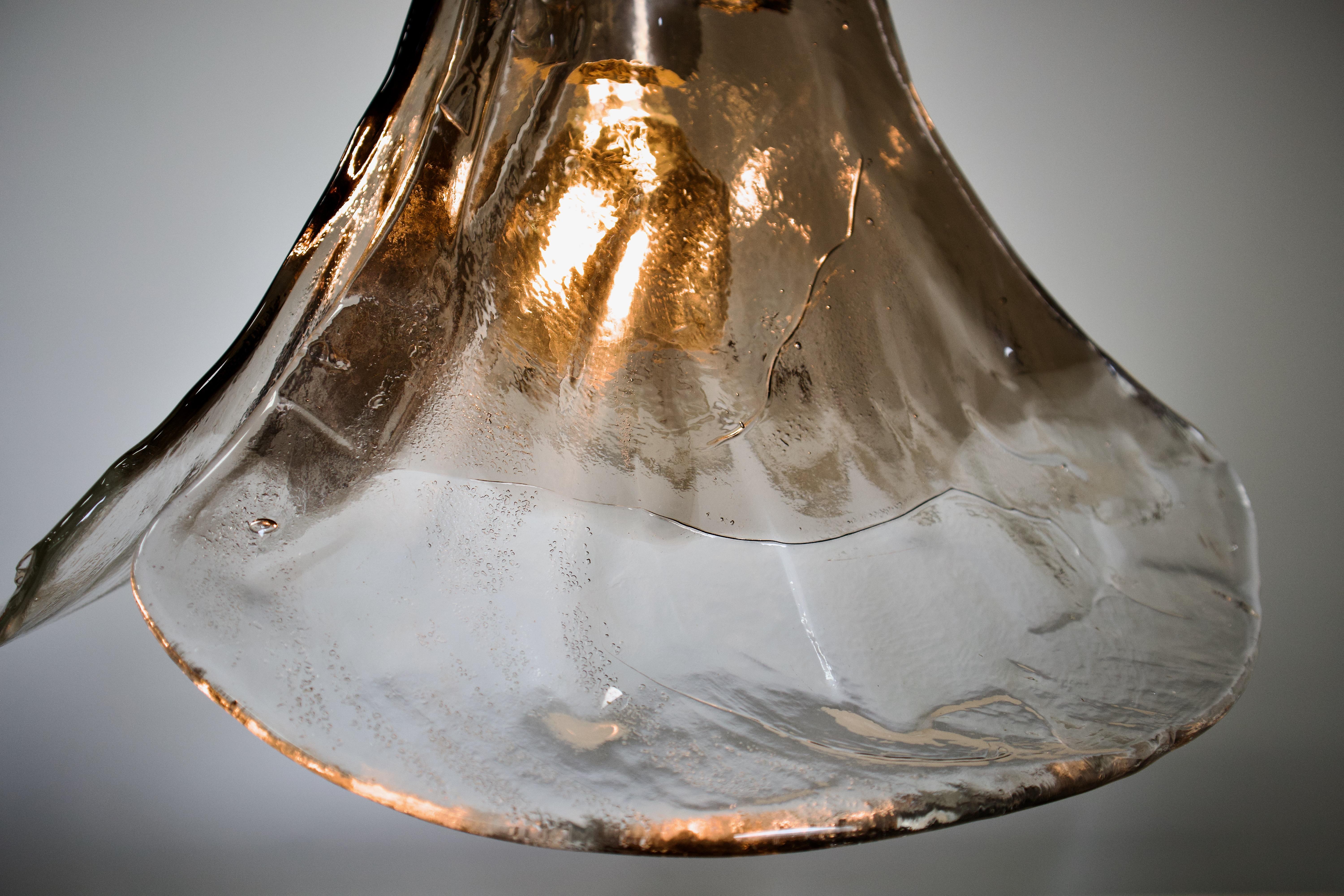 Italian 1970s Tulip Murano Glass Pendant Lamp by Carlo Nason for Mazzega For Sale