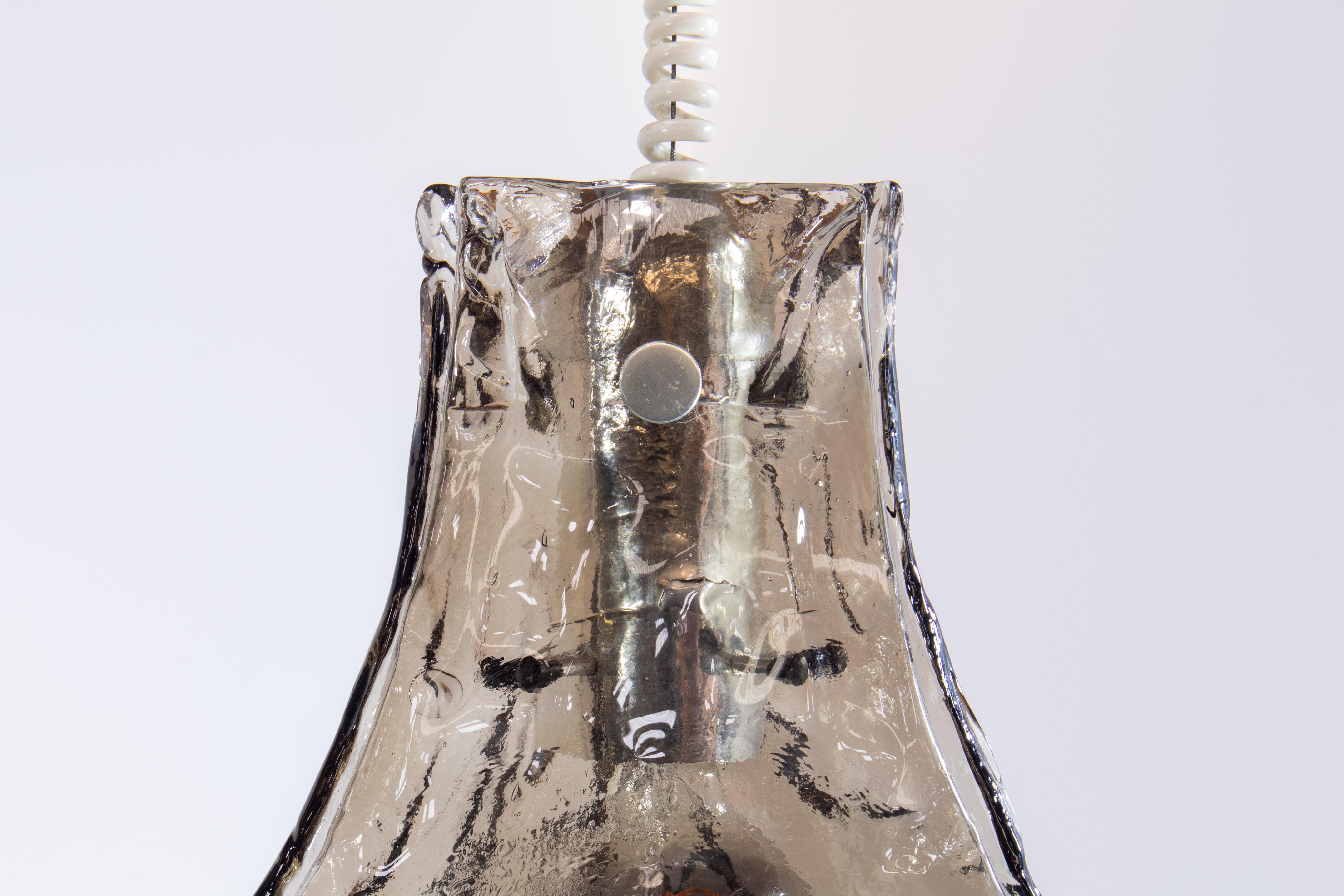 Lampada a sospensione in vetro di Murano Tulipano degli anni '70 di Carlo Nason per Mazzega in vendita 1
