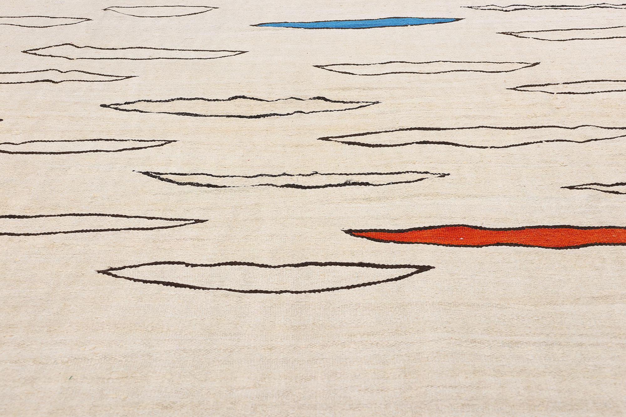 1970's Turkish Kilim Rug with Minimalist Style In Good Condition For Sale In Dallas, TX