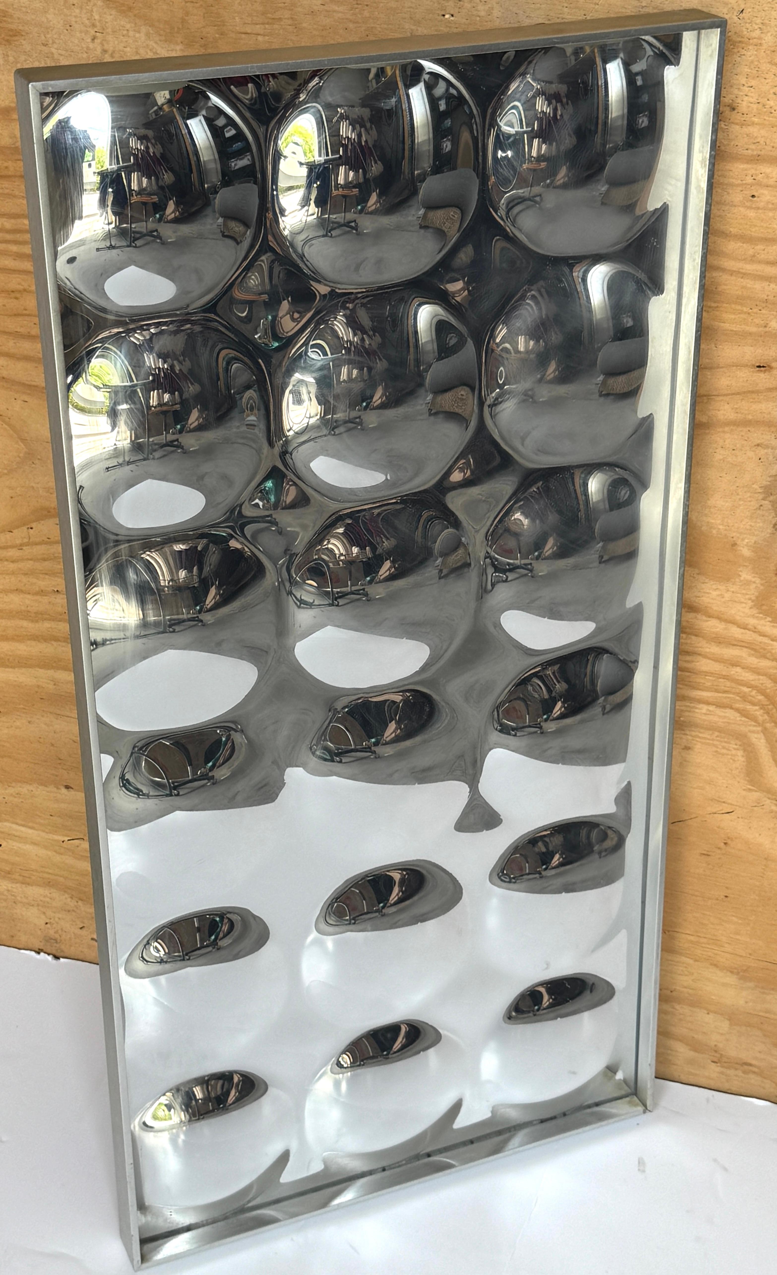 Mid-Century Modern 1970s Turner Bubble Mirror in Chrome-Finished Acrylic and Aluminum Frame For Sale