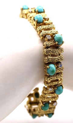 1970s Turquoise Diamond 18 Karat Yellow Gold Bracelet