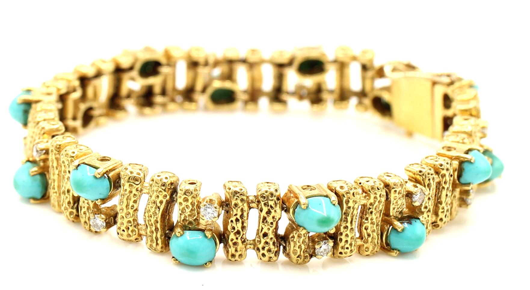 Pulsera de oro amarillo de 18 quilates con diamantes y turquesa de los años 70 en Bueno estado para la venta en New York, NY